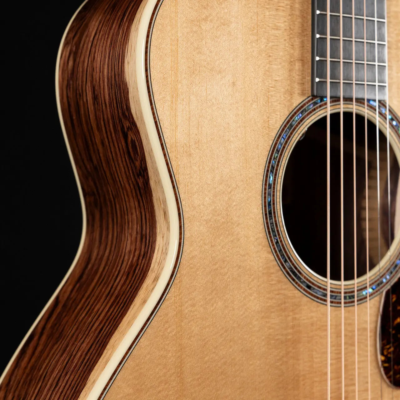 Taylor Gold Label 814e Acoustic/Electric Guitar - Natural
