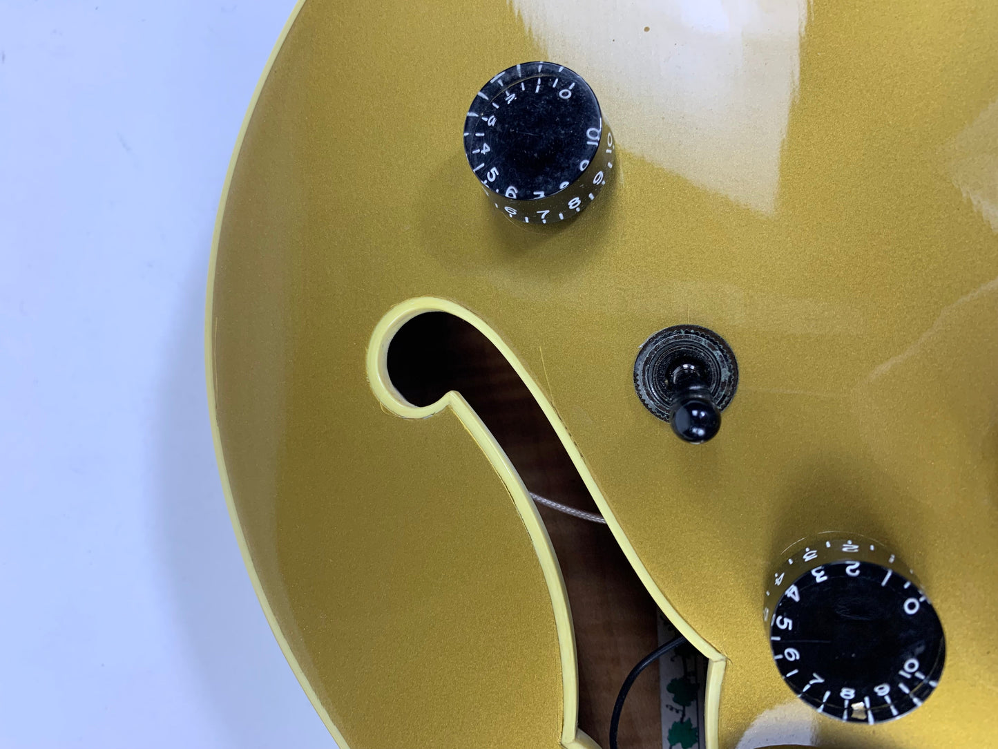 2001 Tom Ribbecke Testadura Goldtop - Masterbuilt w Brazilian Rosewood Center Block & Sides
