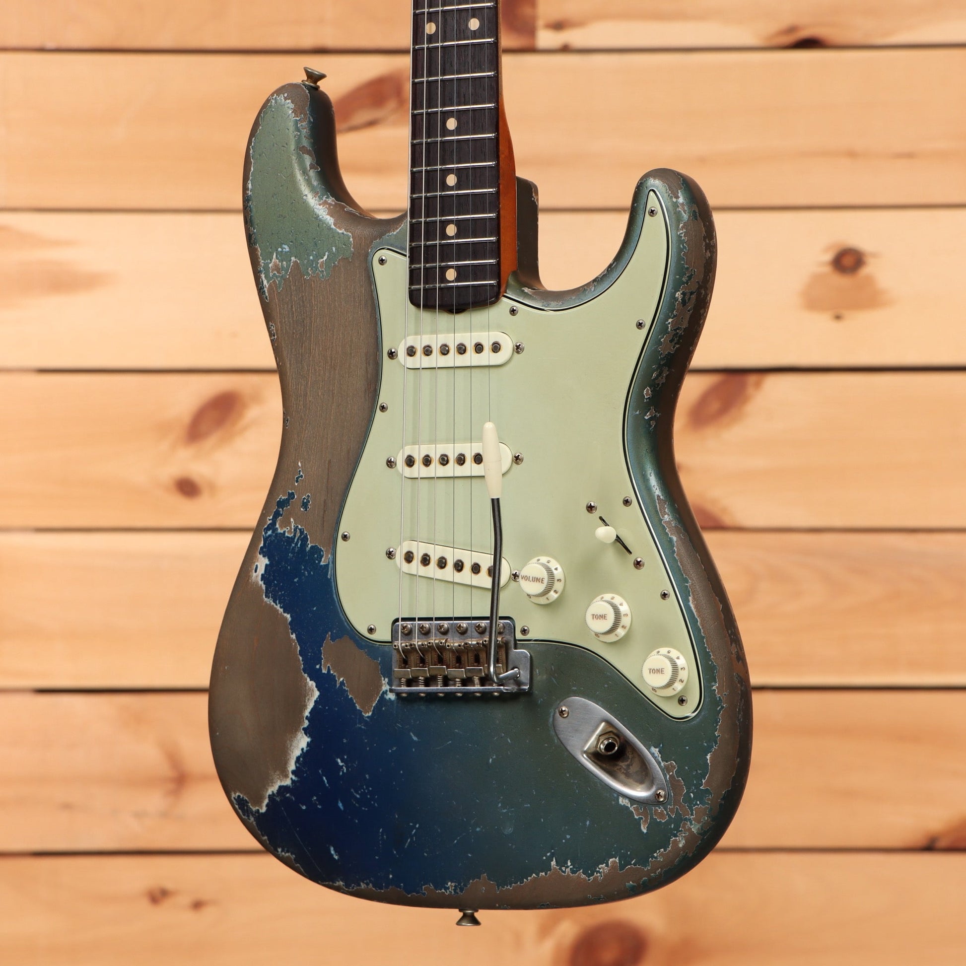 Fender Custom Shop Masterbuilt Dale Wilson 1961 Stratocaster Heavy Relic - Dark Lake Placid Blue To Lake Placid Blue