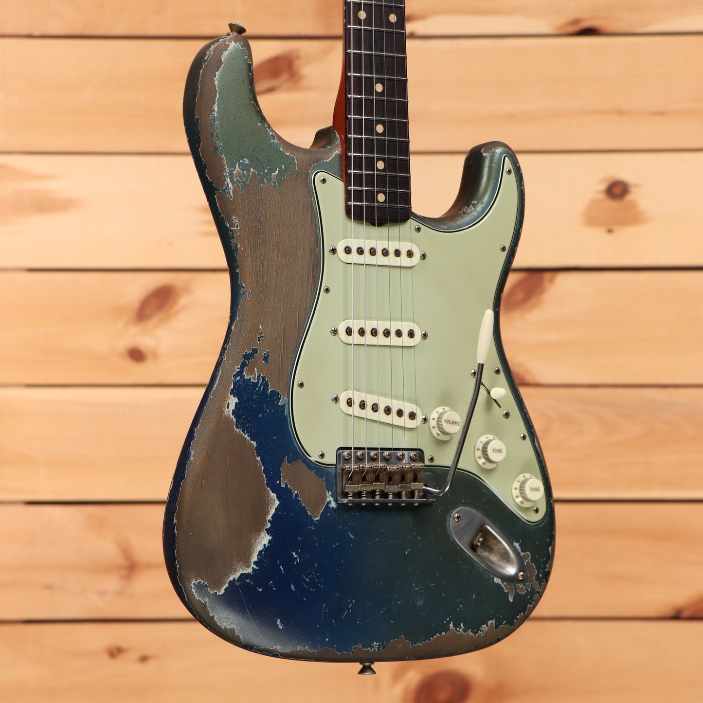 Fender Custom Shop Masterbuilt Dale Wilson 1961 Stratocaster Heavy Relic - Dark Lake Placid Blue To Lake Placid Blue