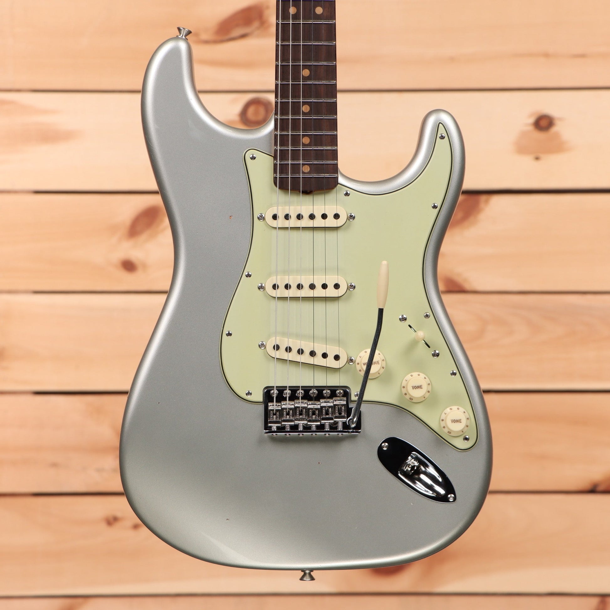 Fender Custom Shop Limited 1964 Stratocaster Journeyman Relic - Inca Silver