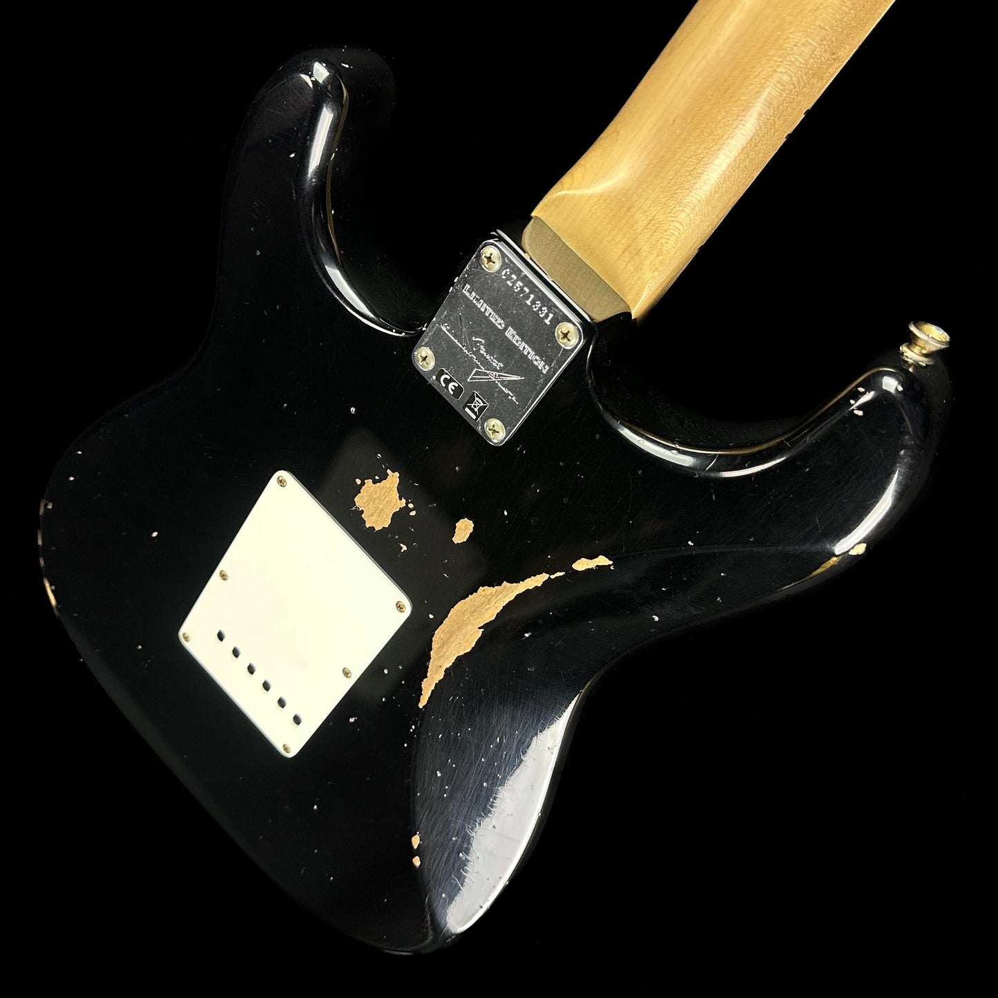 Fender Custom Shop Limited Edition 1968 Stratocaster Relic Aged Black w/case