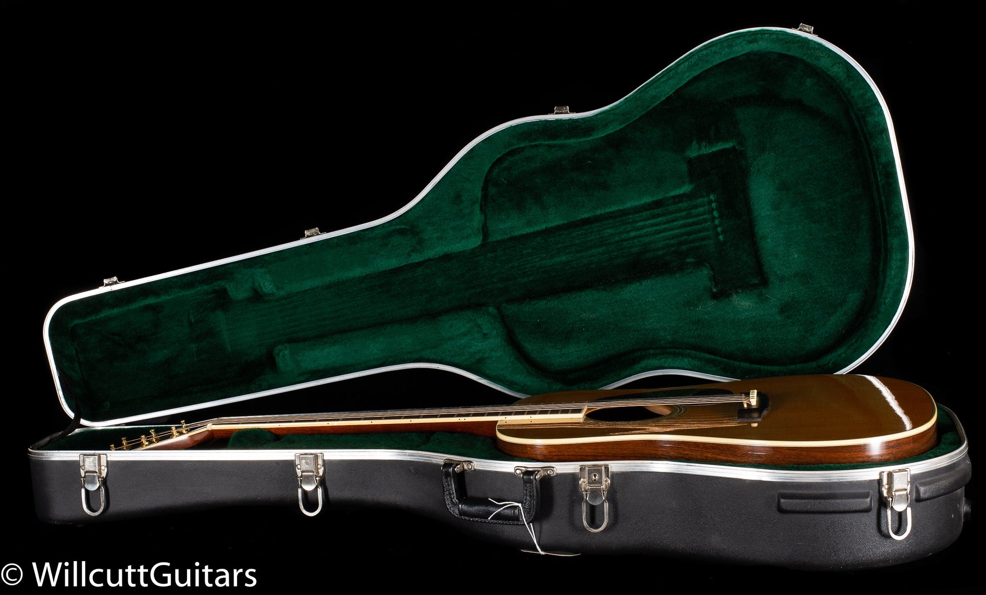 2004 Martin D-40