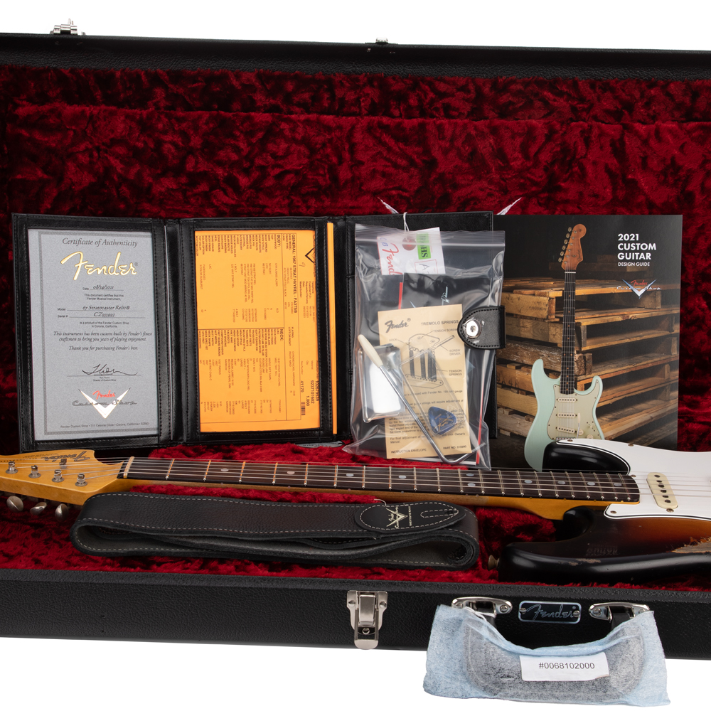 Fender Custom Shop #30 1967 Stratocaster Heavy Relic Electric Guitar - Faded Aged 3-Color Sunburst - #CZ555993