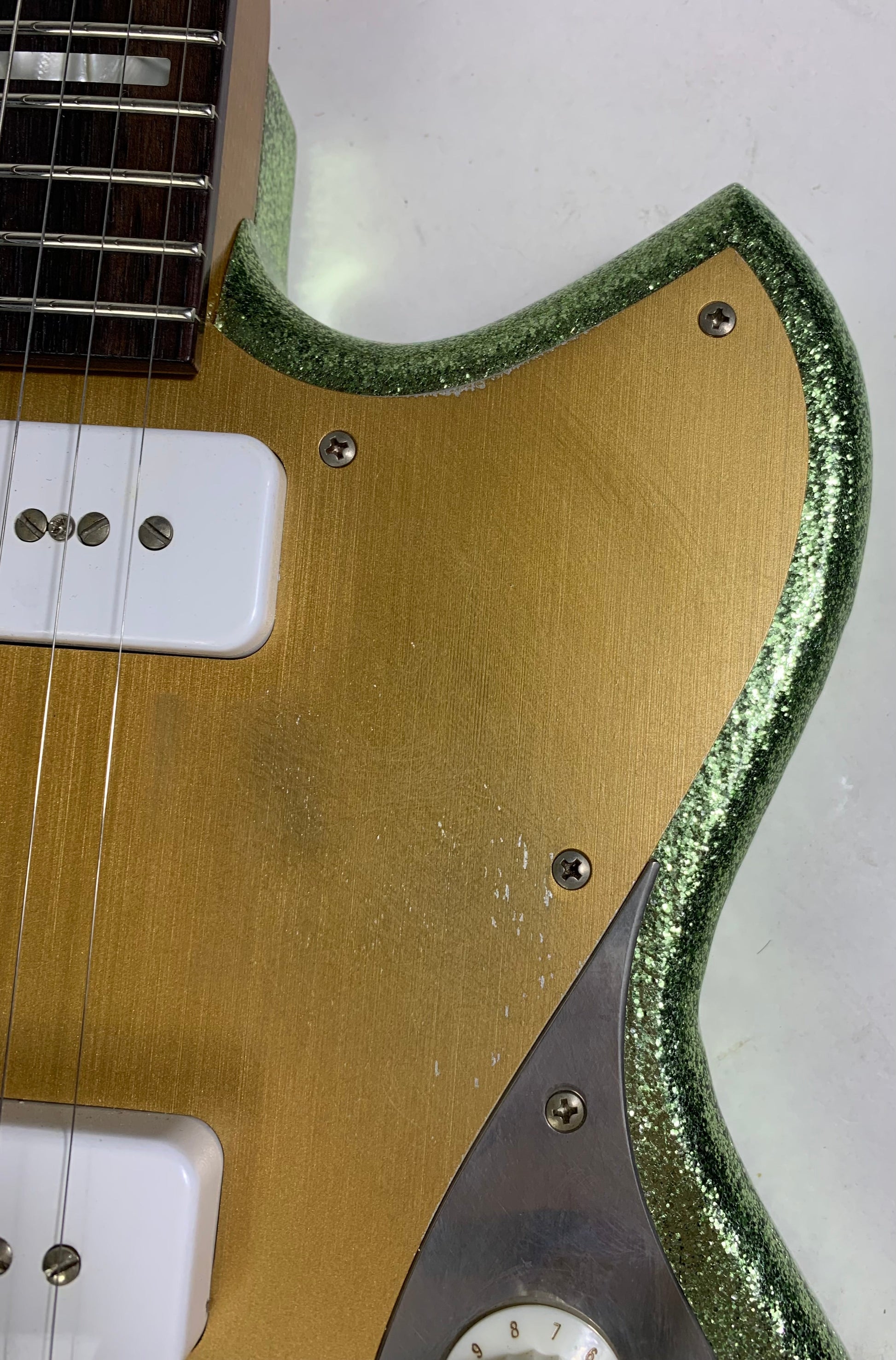 2026 NOVO Serus J Custom Coke Bottle Green Sparkle, Pine Body, Made in USA Relic