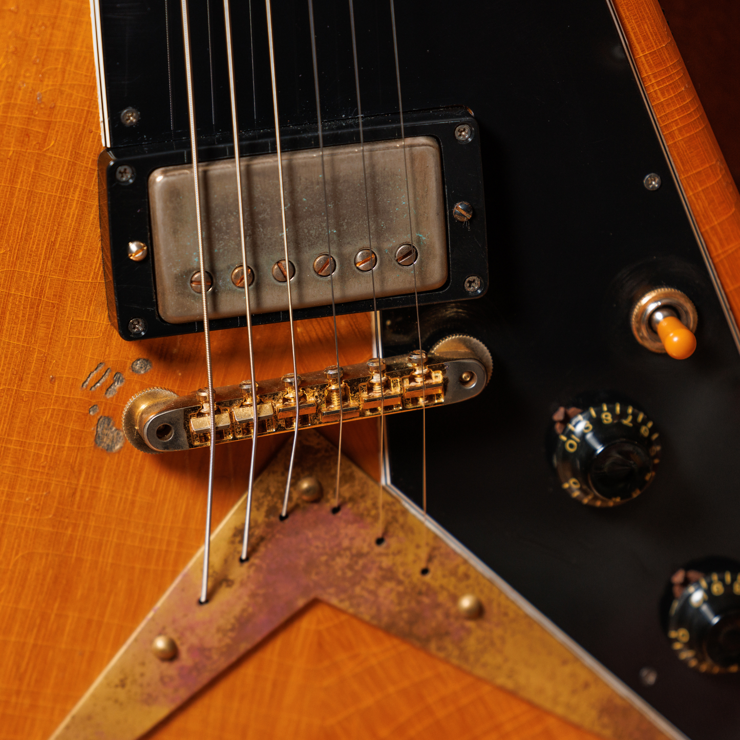 Gibson Custom Joe Bonamassa "Amos" 1958 Flying V Collector's Edition, Antique Natural