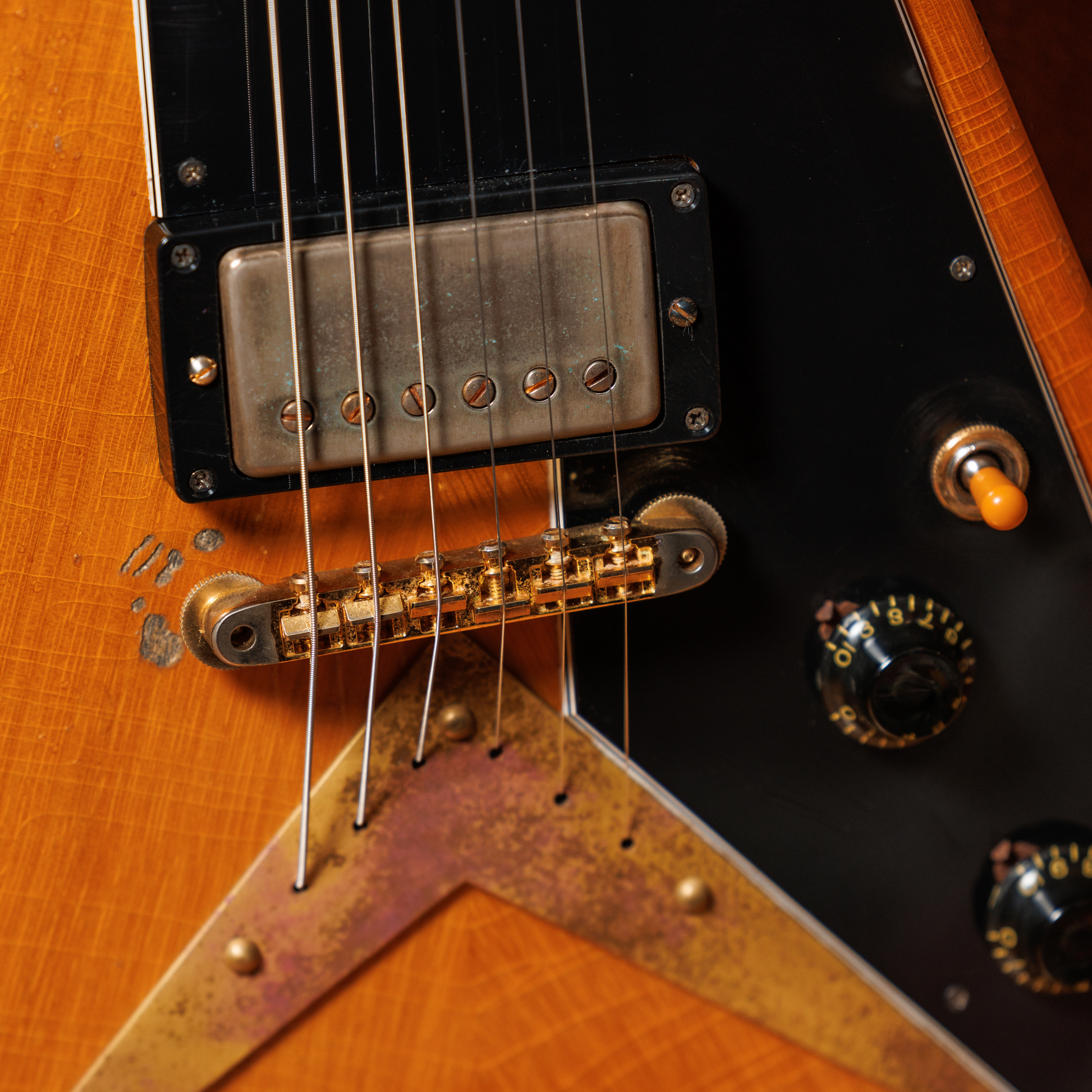 Gibson Custom Joe Bonamassa "Amos" 1958 Flying V Collector's Edition, Antique Natural