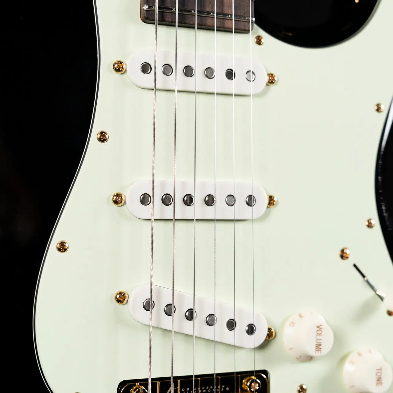 Tom Anderson Icon Classic In-Distress Level 1 - Black w/ Gold Hardware