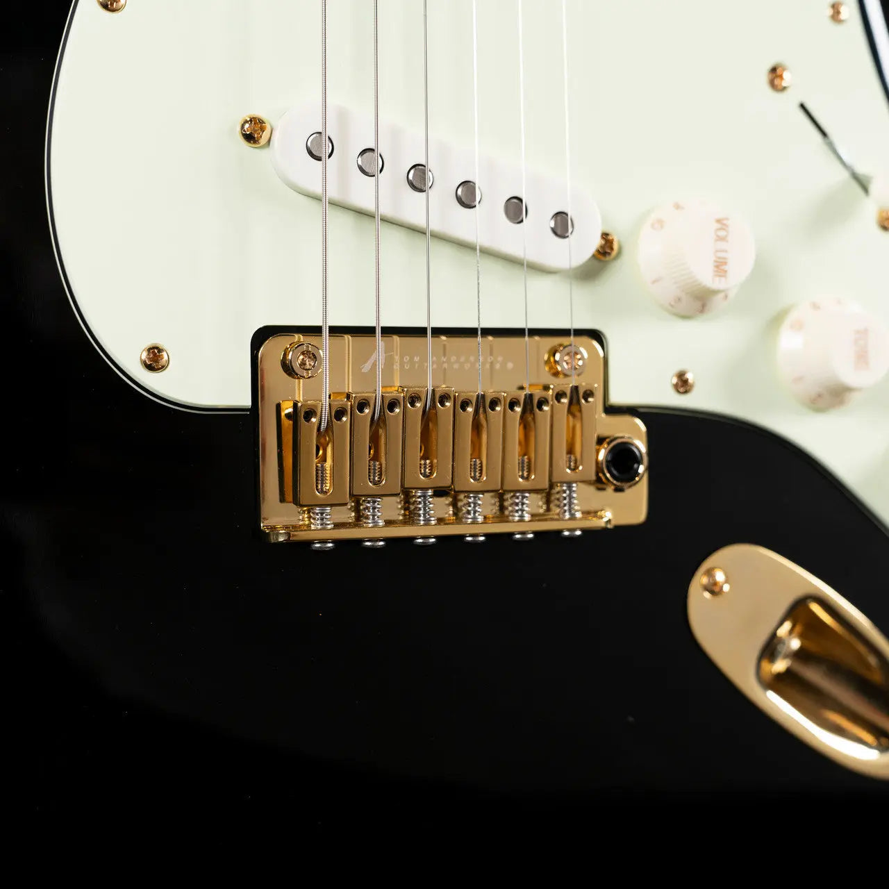 Tom Anderson Icon Classic In-Distress Level 1 - Black w/ Gold Hardware