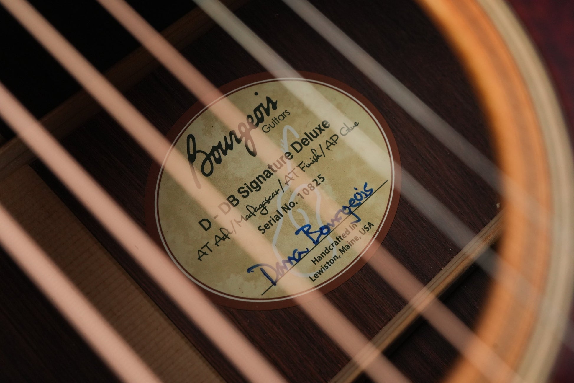 Bourgeois DB Signature Deluxe D Madagascar Rosewood Adirondack Spruce Sunburst 2025