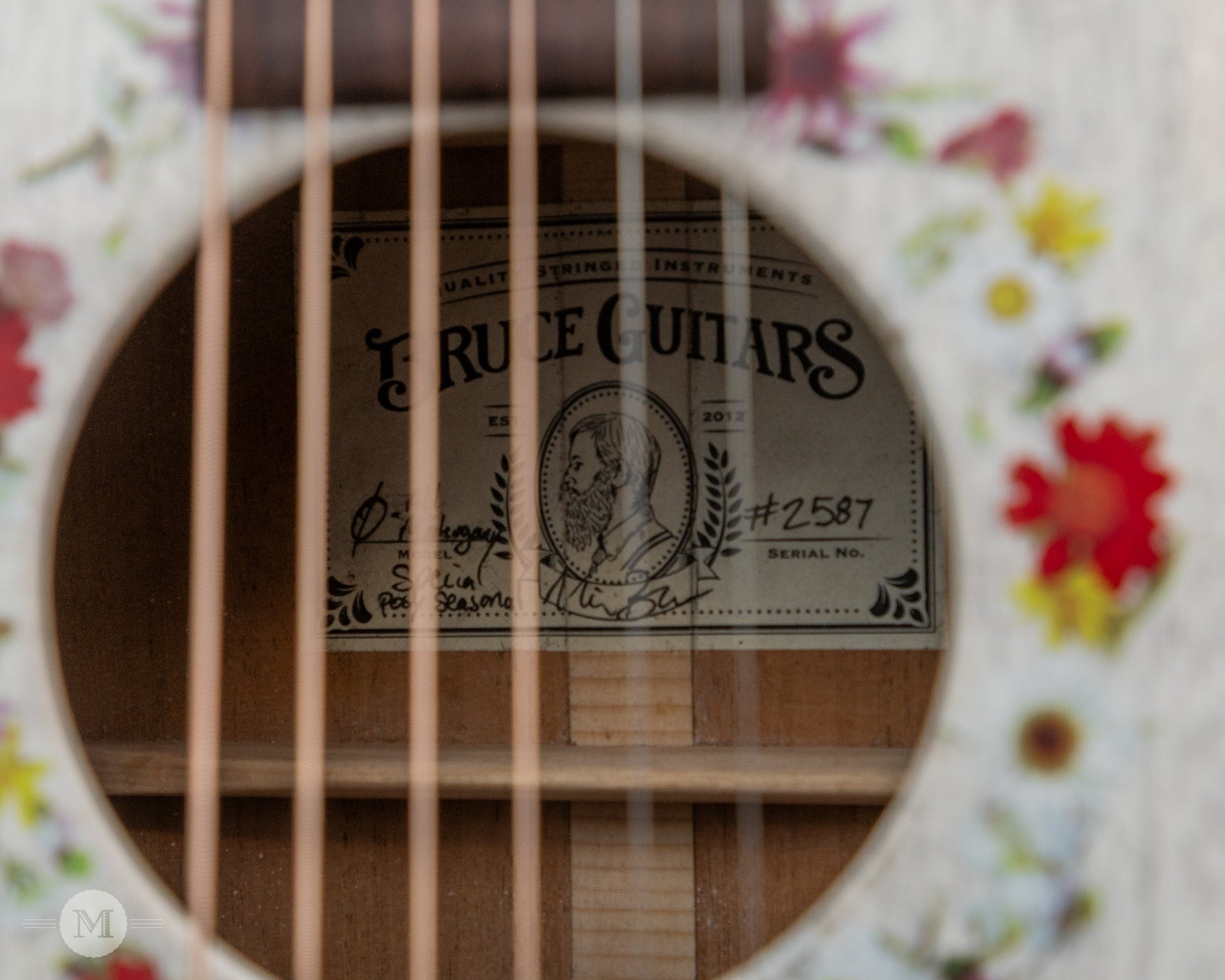 Bruce Guitars - 0-17 Special - Honduran Mahogany - Vintage White