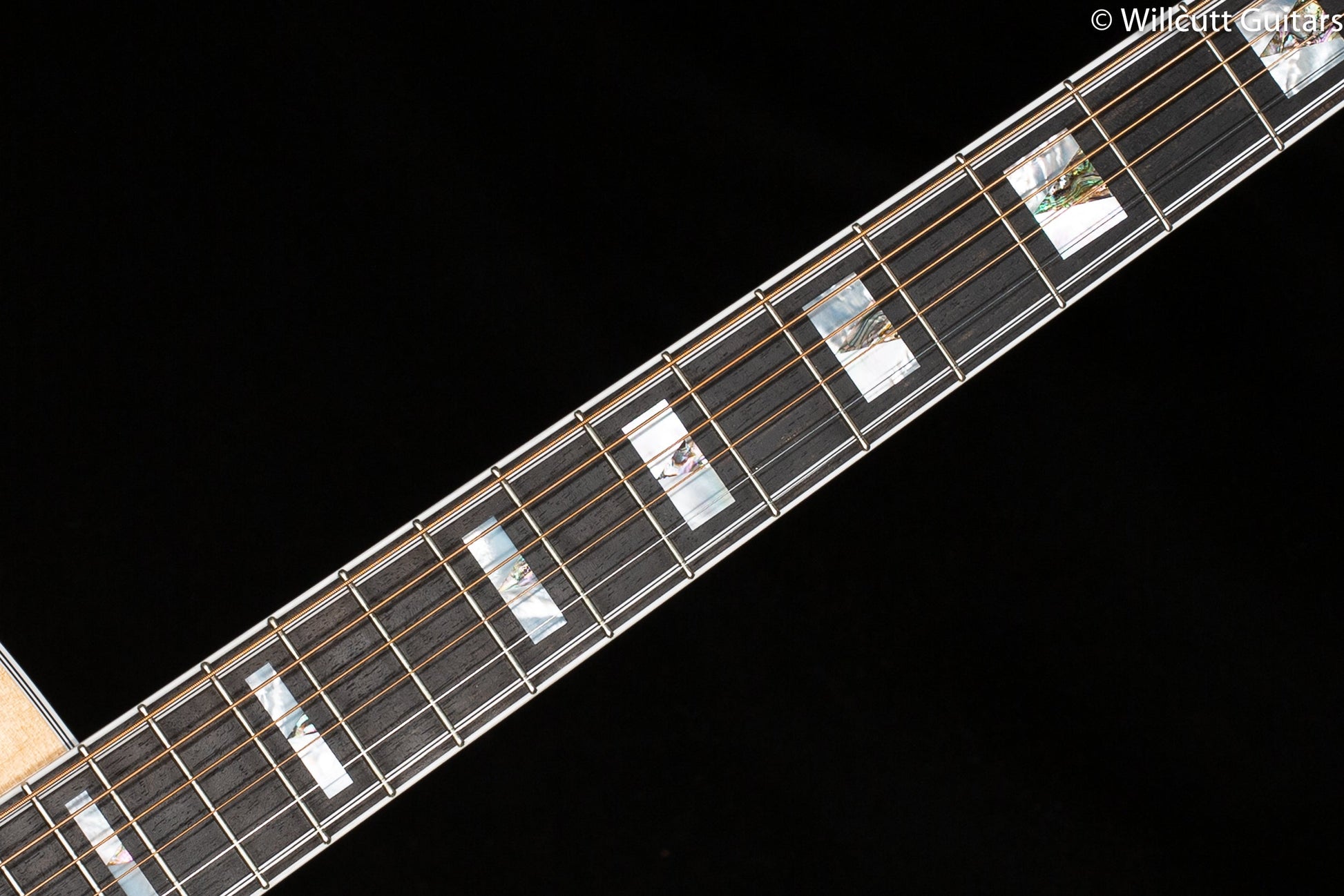 Guild D-55E Natural (800)