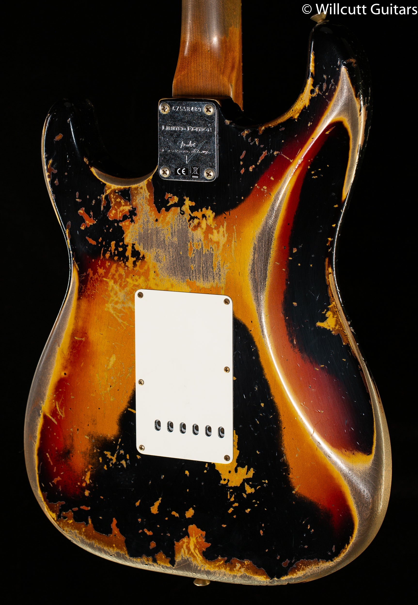Fender Custom Shop LTD Roasted 1961 Stratocaster Super Heavy Relic Black/3-Tone Sunburst