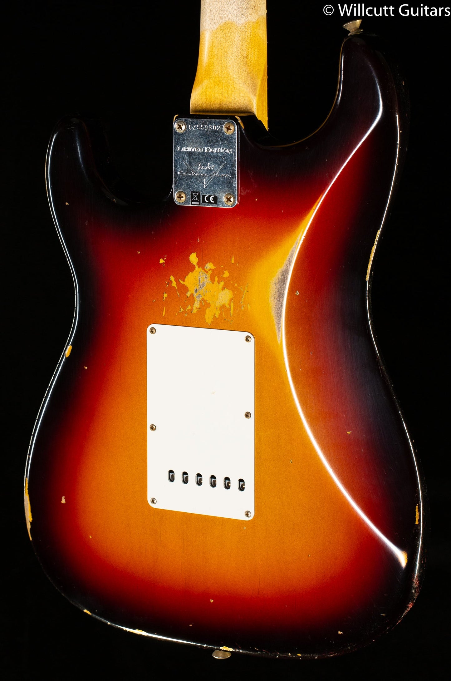Fender Custom Shop LTD 63 Stratocaster Heavy Relic Aged 3-Tone Sunburst