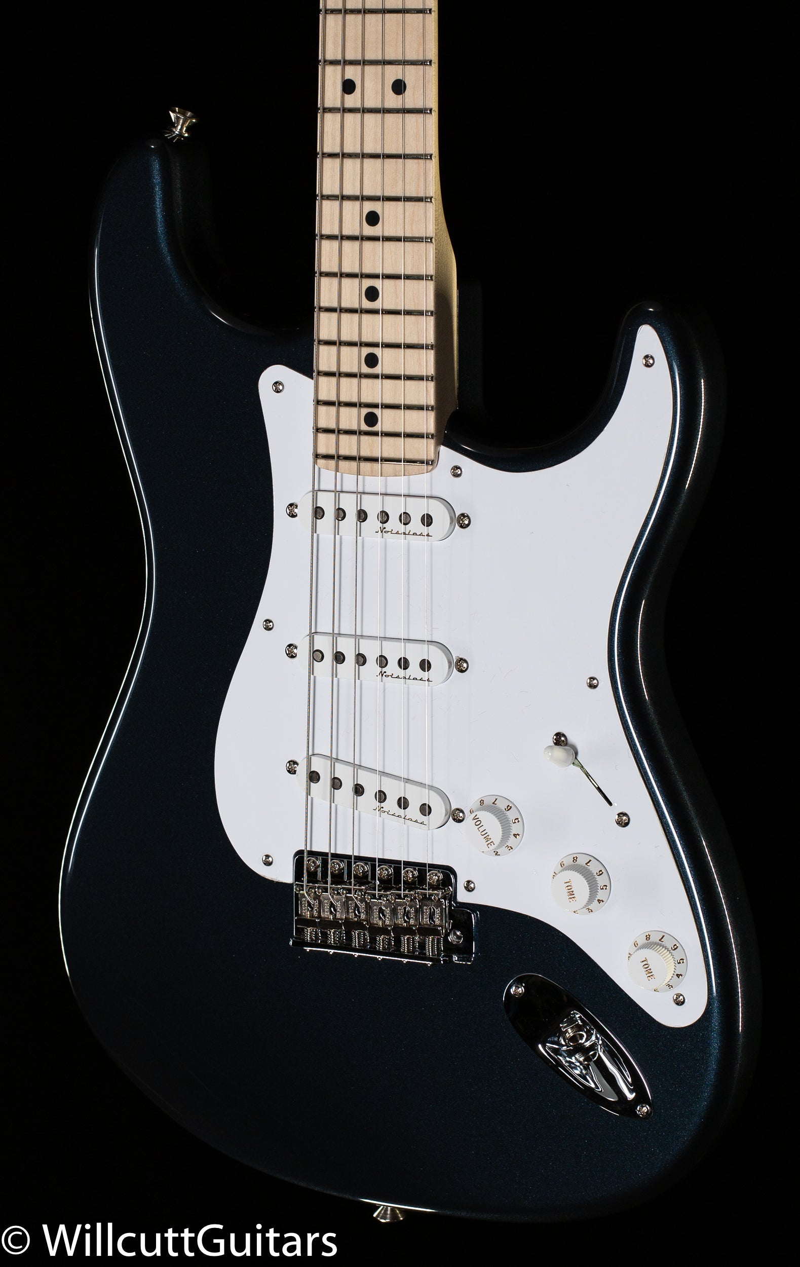 Fender Eric Clapton Signature Stratocaster, Maple Fingerboard, Mercedes Blue (224)