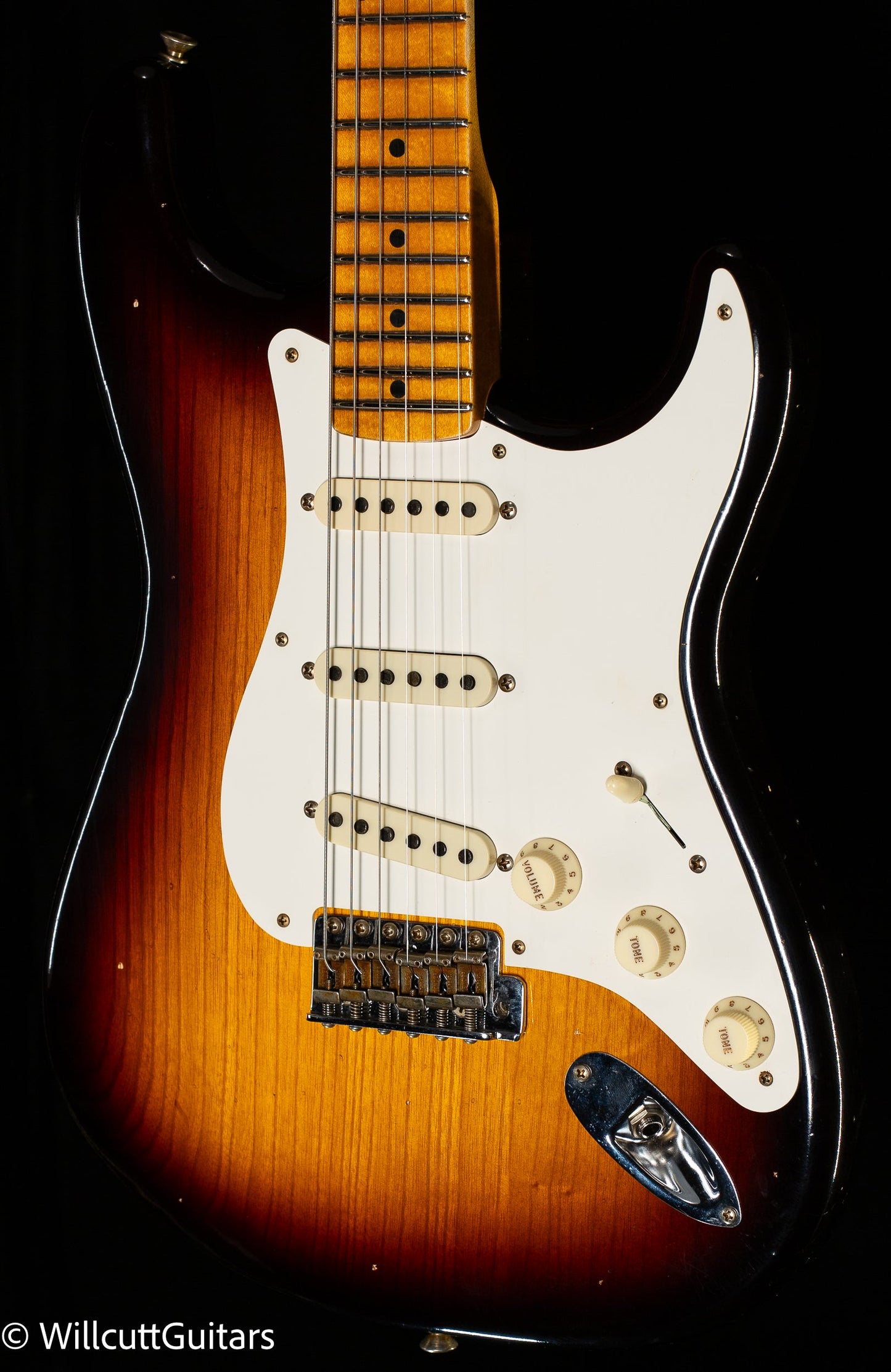 Fender Custom Shop 1956 Stratocaster Journeyman Relic Wide Faded 2-Color Sunburst (652)