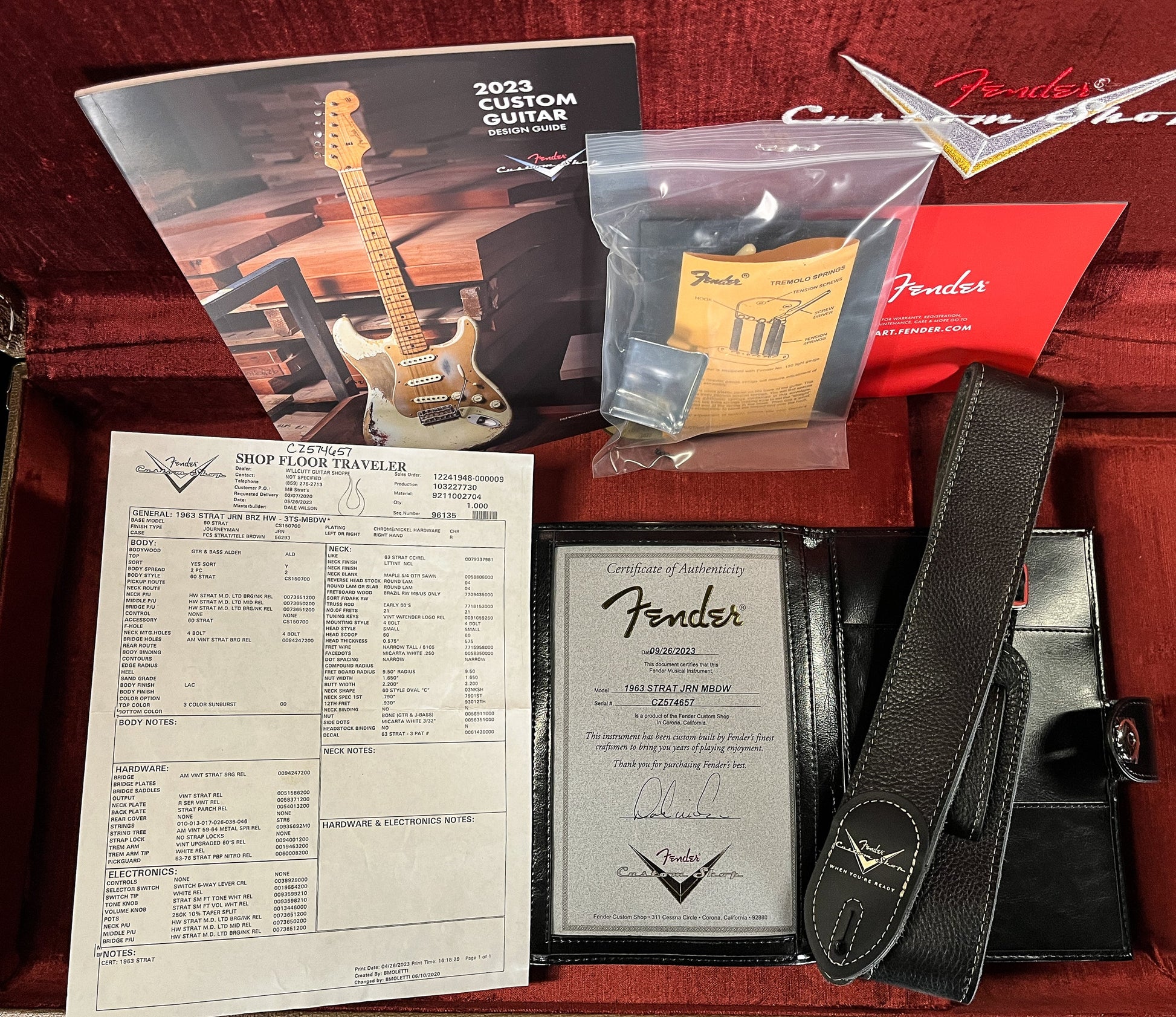 Fender Custom Shop 1963 Stratocaster Masterbuilt Dale Wilson Journeyman Relic 3-Tone Sunburst Brazilian (657)