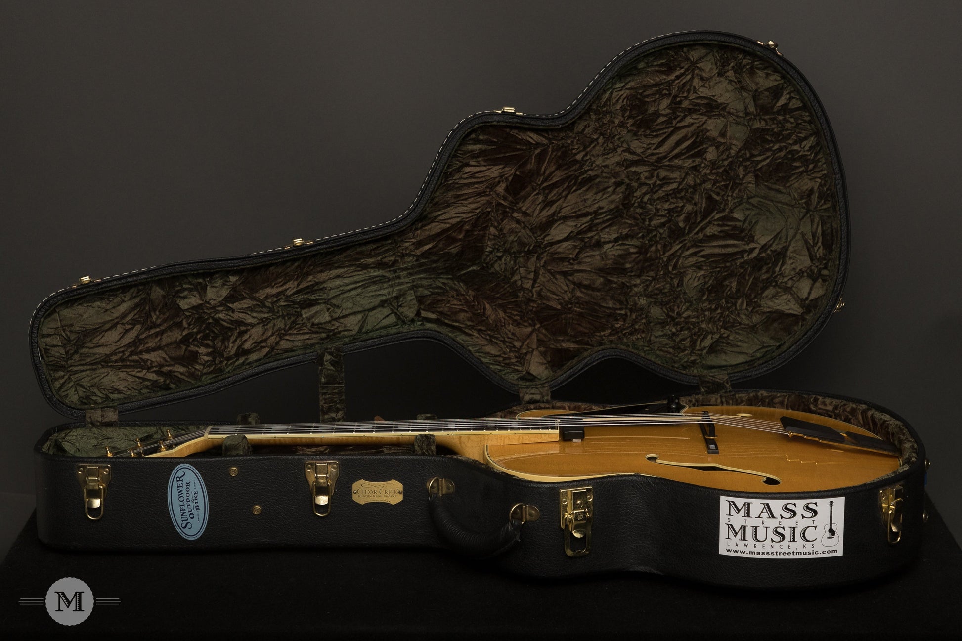 Campellone Guitars - 2007 Archtop - Special Series - Blonde