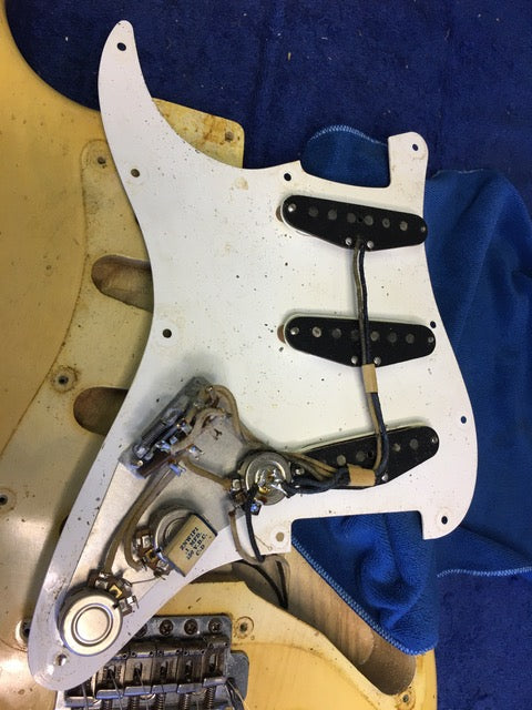 SOLD - Vintage Fender Stratocaster – Blond - Maple Neck – USA 1959