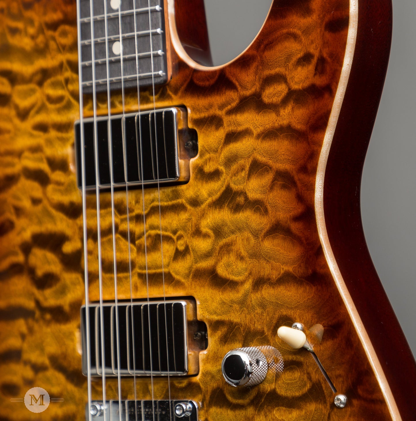 Tom Anderson Guitars - Cobra T - Light Tiger Eye Burst with Binding