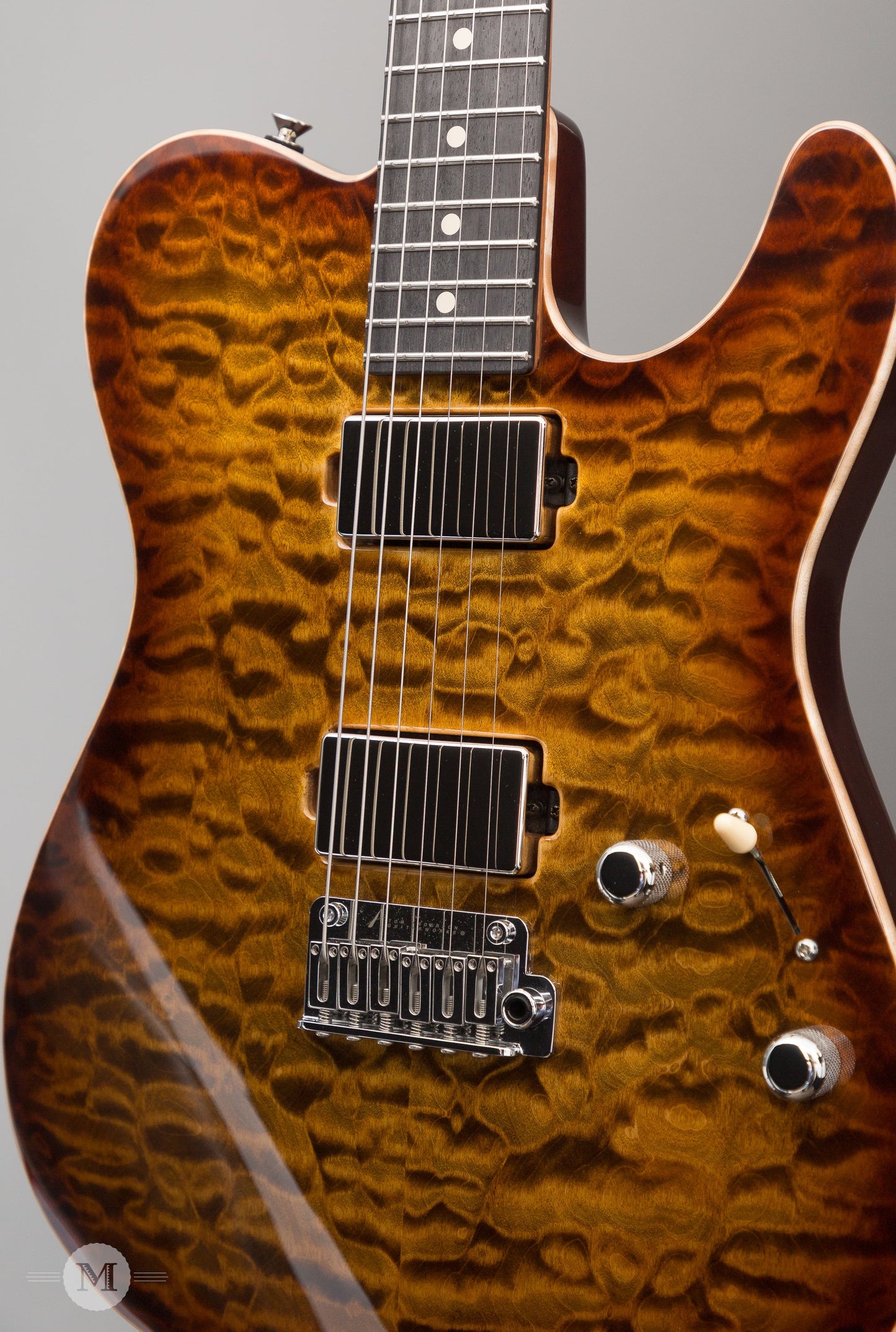 Tom Anderson Guitars - Cobra T - Light Tiger Eye Burst with Binding
