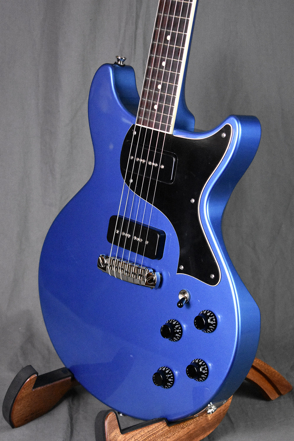 Collings 290 DC Pelham Blue
