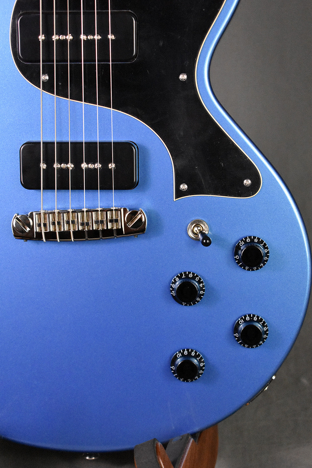 Collings 290 DC Pelham Blue
