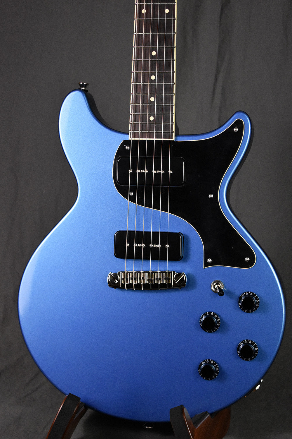 Collings 290 DC Pelham Blue