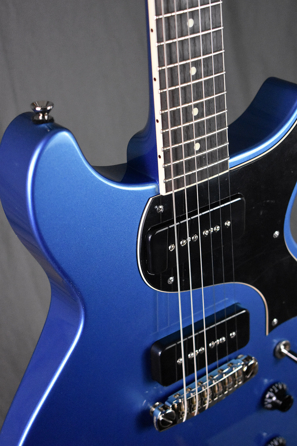 Collings 290 DC Pelham Blue