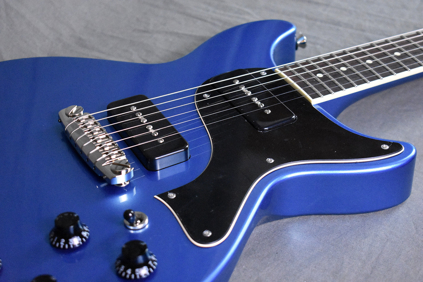 Collings 290 DC Pelham Blue
