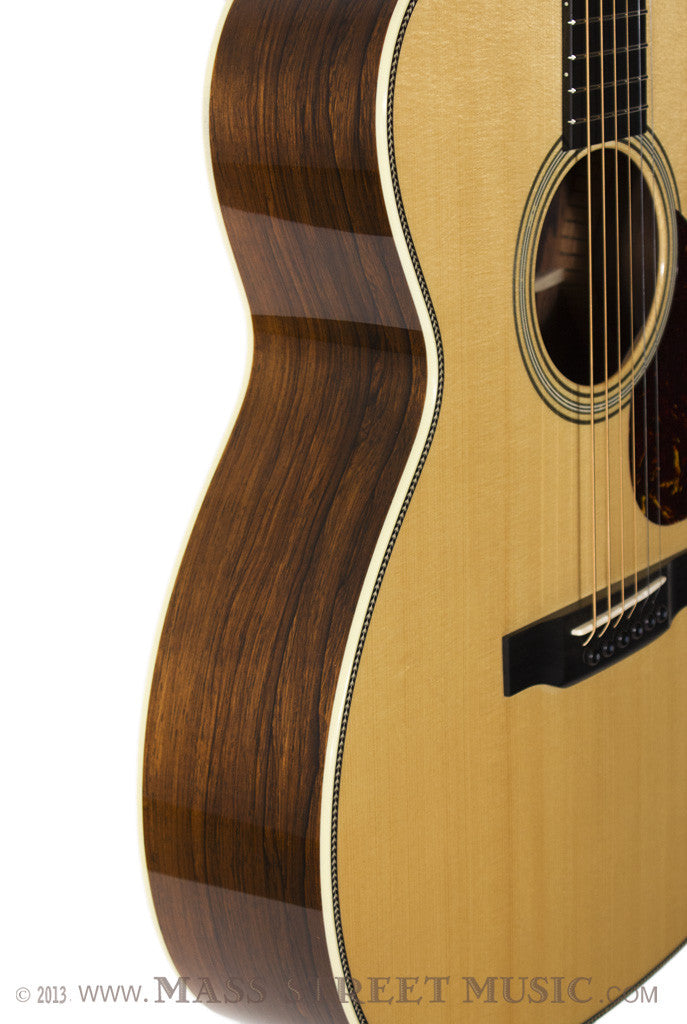 Collings Acoustic Guitars - 2011 OM2H MRG
