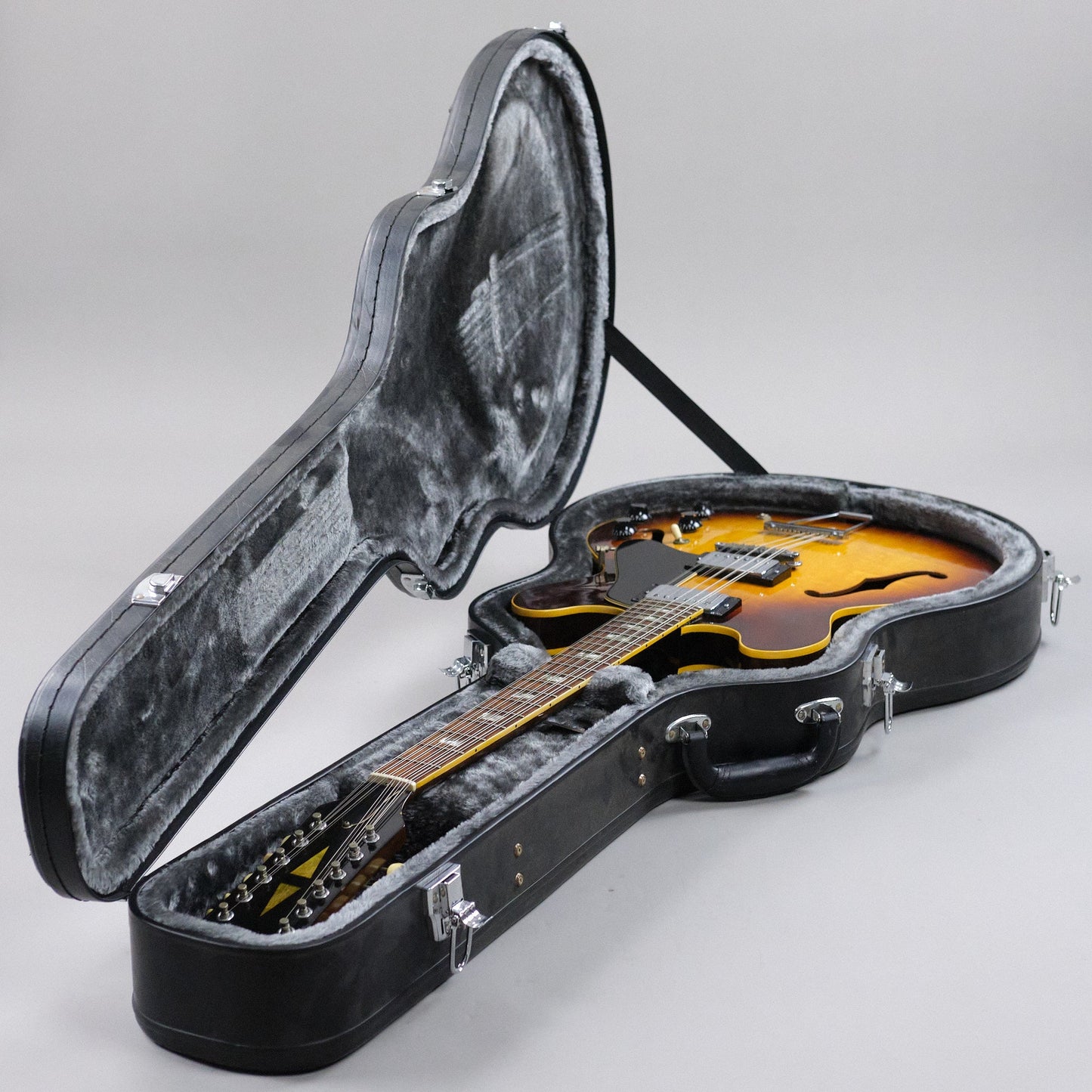 1968 Gibson ES-335 12-String (USA, Sunburst, HSC)