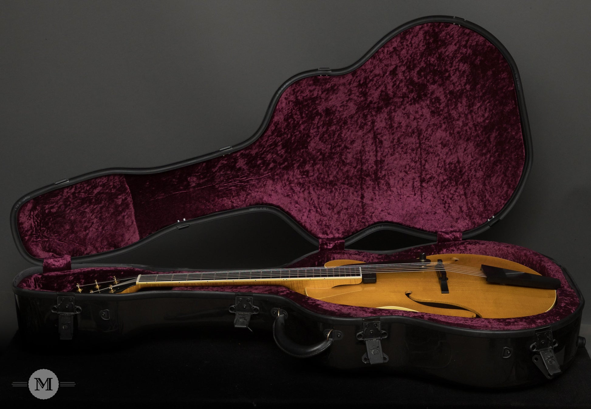 Moll Custom Instruments - 2003 The Classic 16" Archtop - Used