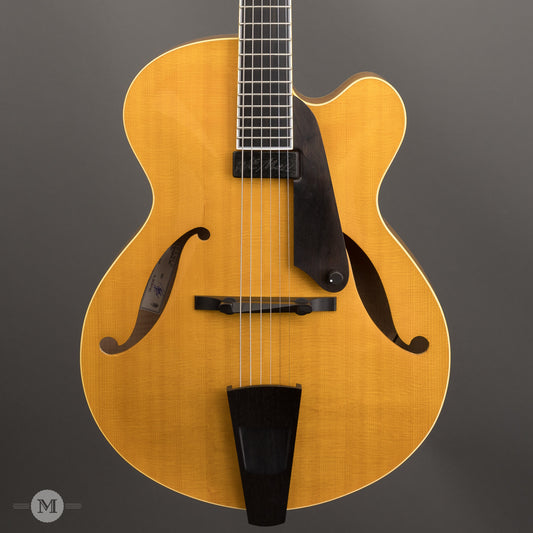 Moll Custom Instruments - 2003 The Classic 16" Archtop - Used