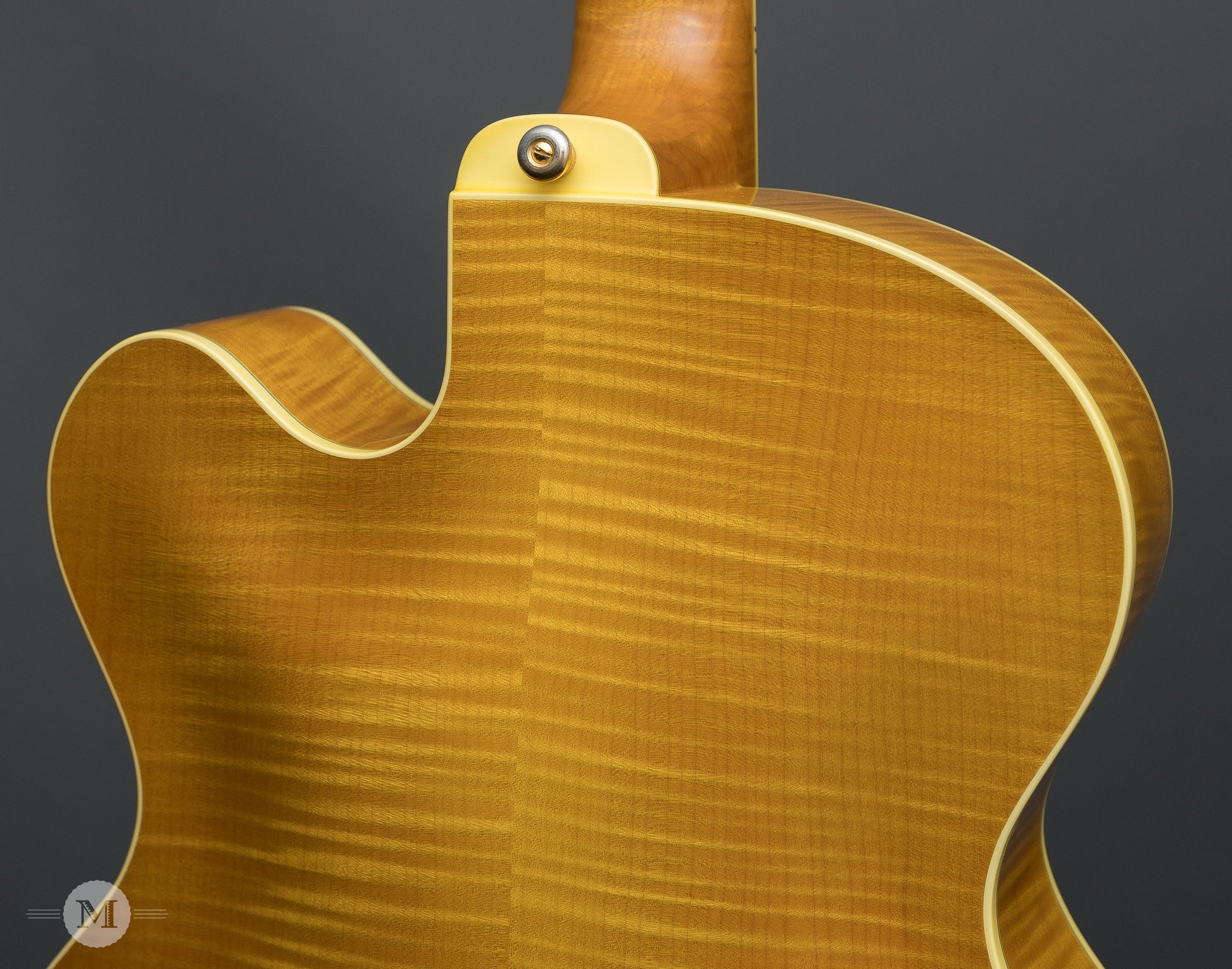 Moll Custom Instruments - 2003 The Classic 16" Archtop - Used