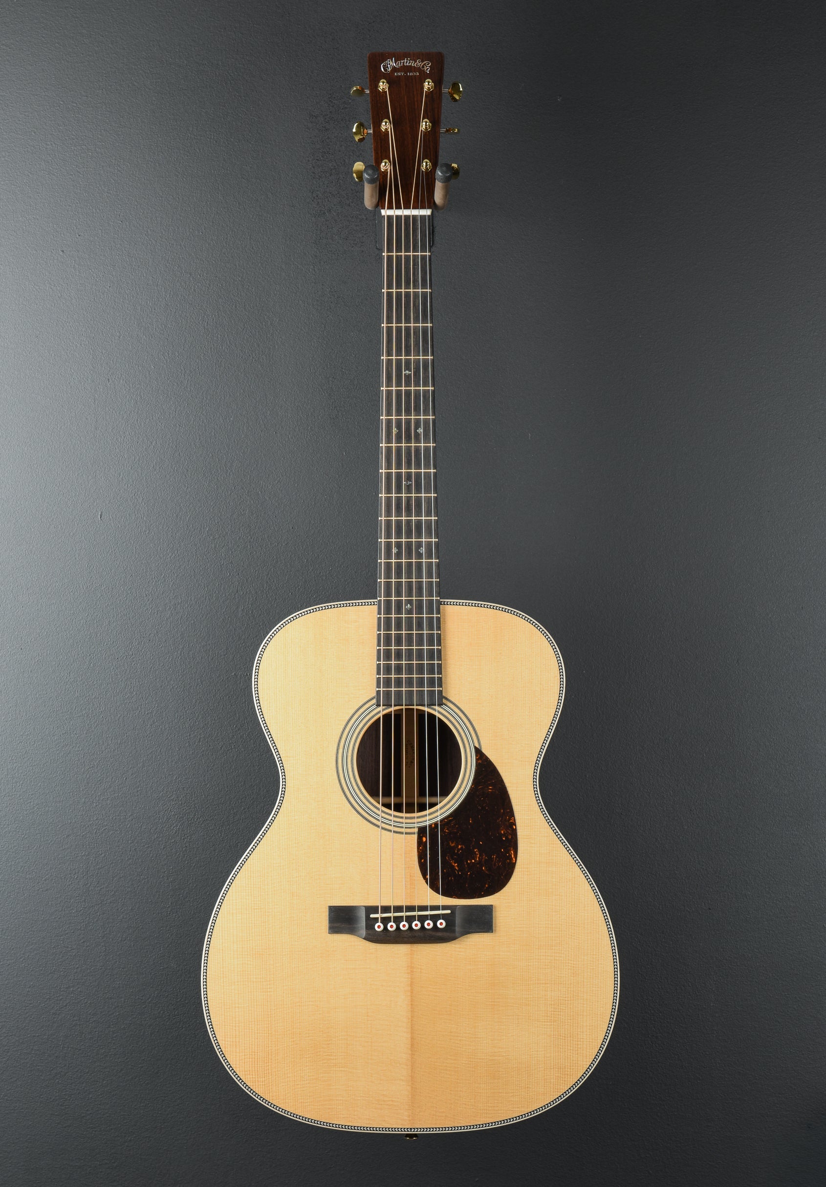 OM-28E Modern Deluxe