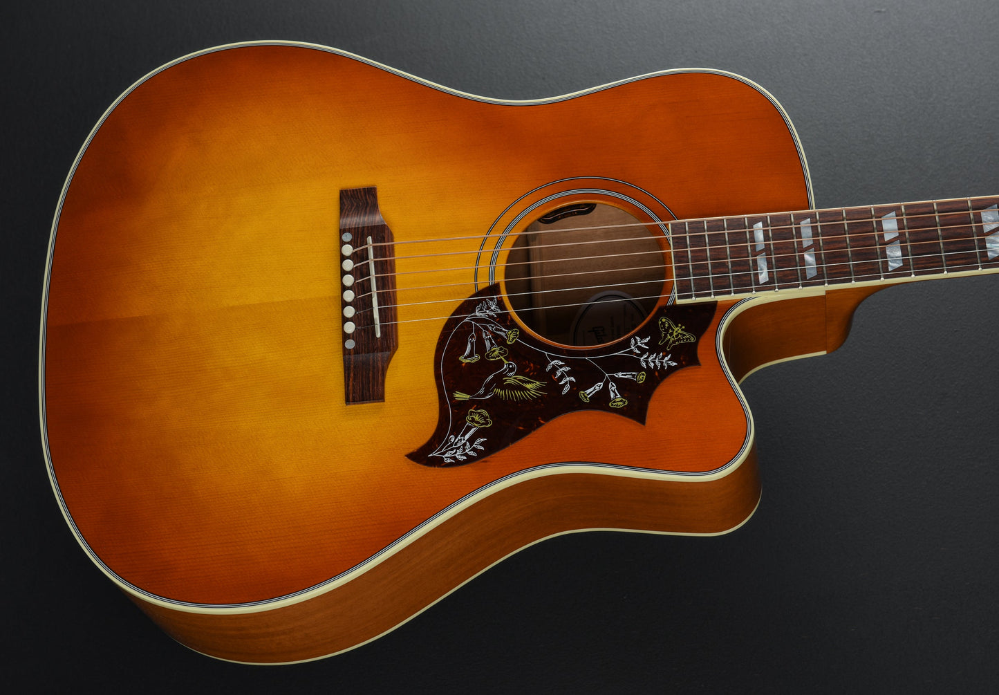 Hummingbird Standard EC - Heritage Cherry Sunburst