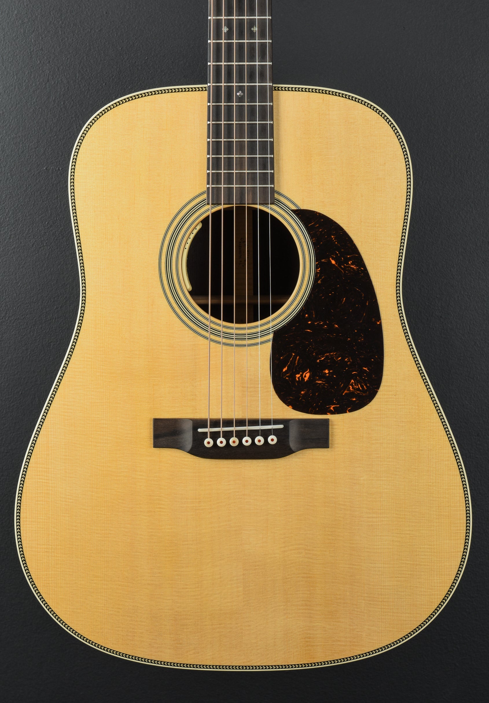 New for 2025 HD-28E w/LR Baggs Anthem - Gloss Natural