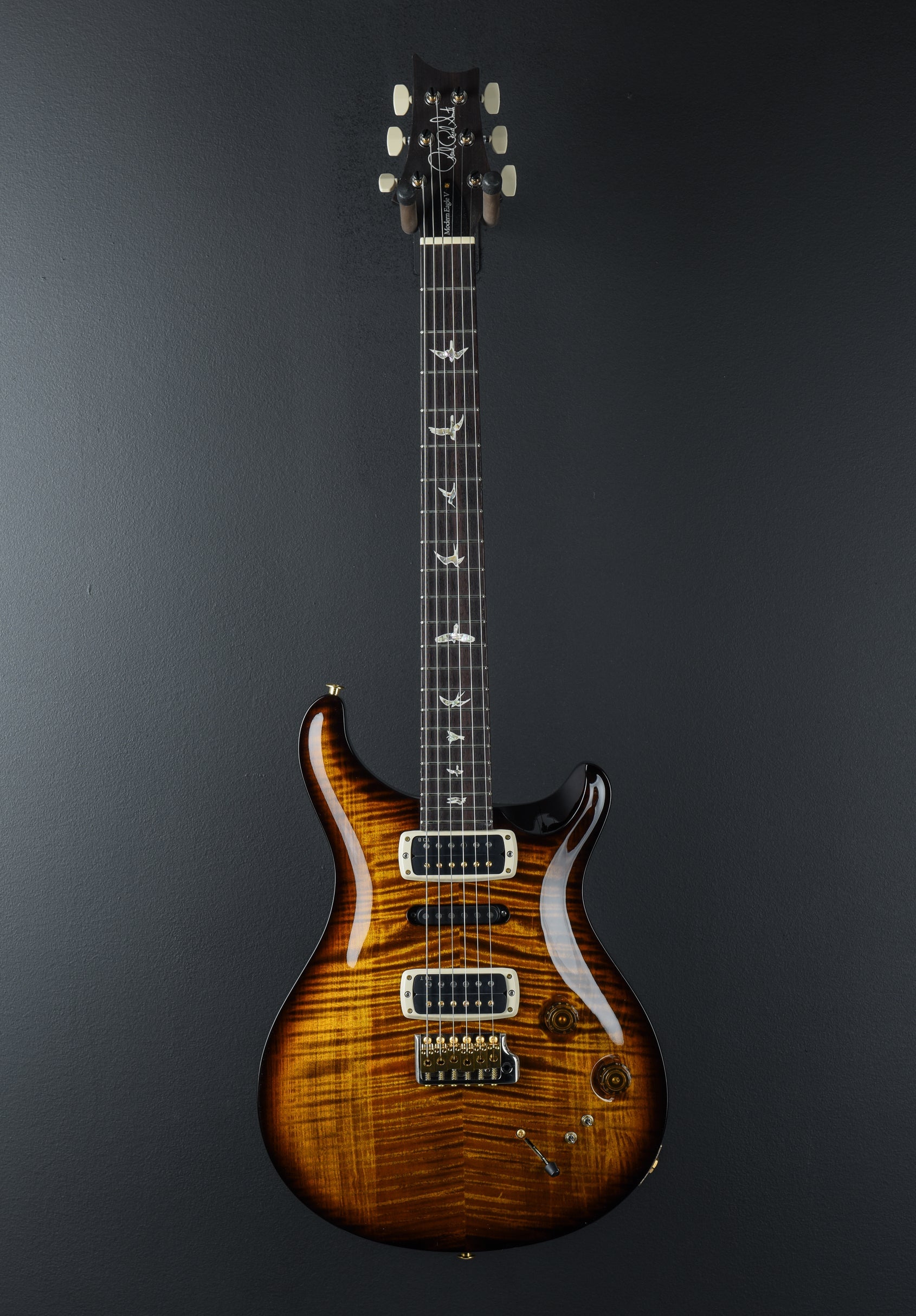 Modern Eagle V 10 Top - Black Gold Wraparound Burst