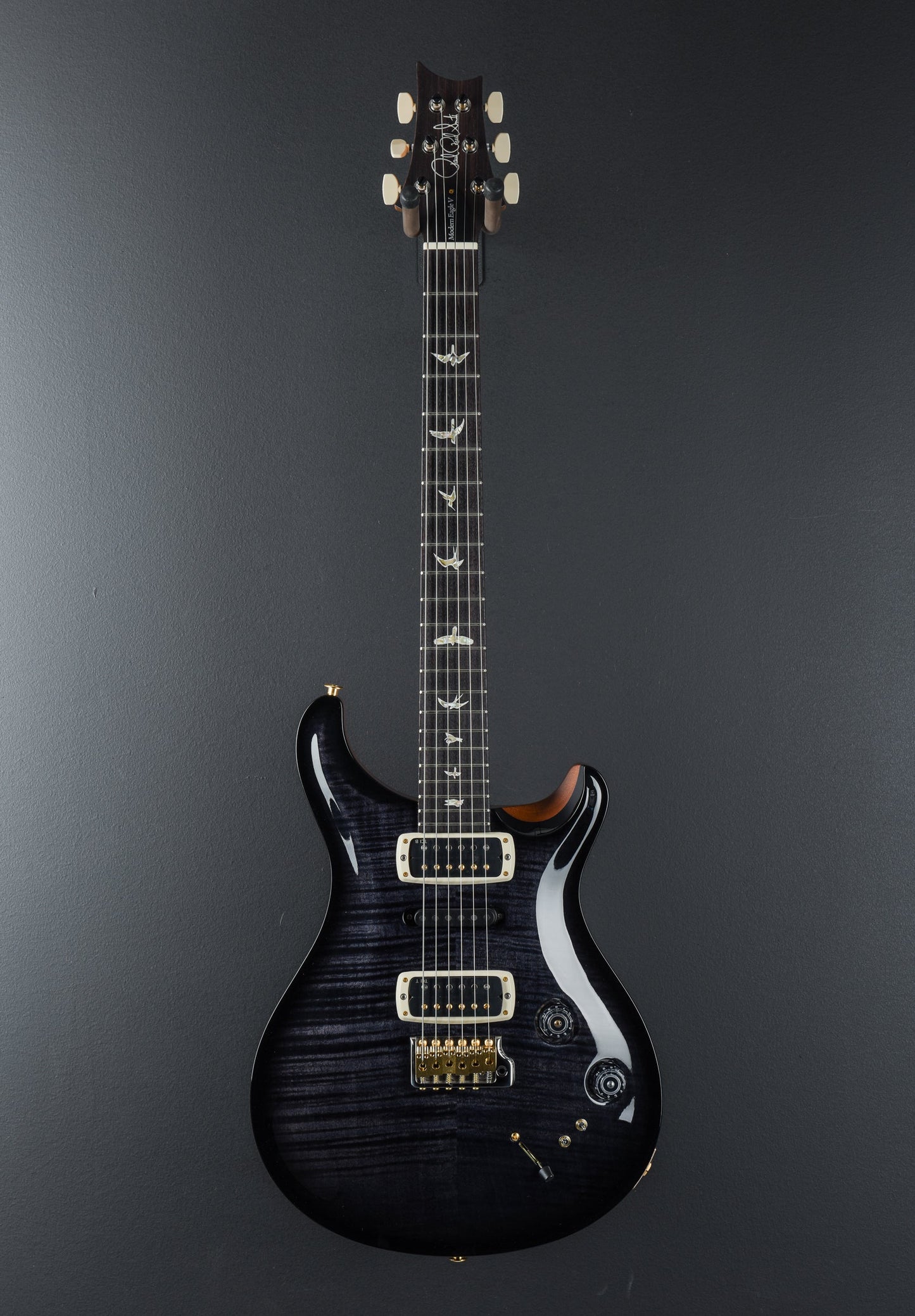 Modern Eagle V 10 Top - Charcoal