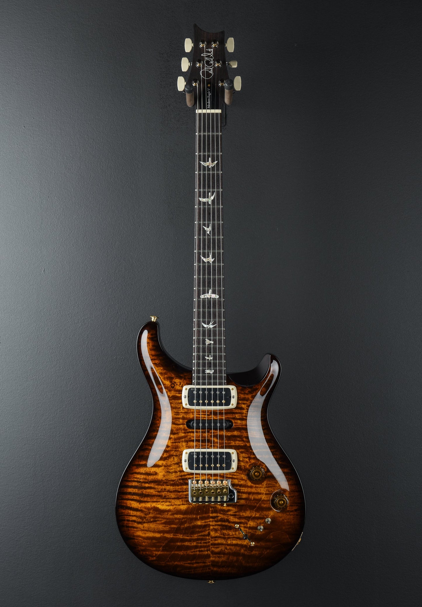 Modern Eagle V 10 Top - Black Gold Wraparound Burst