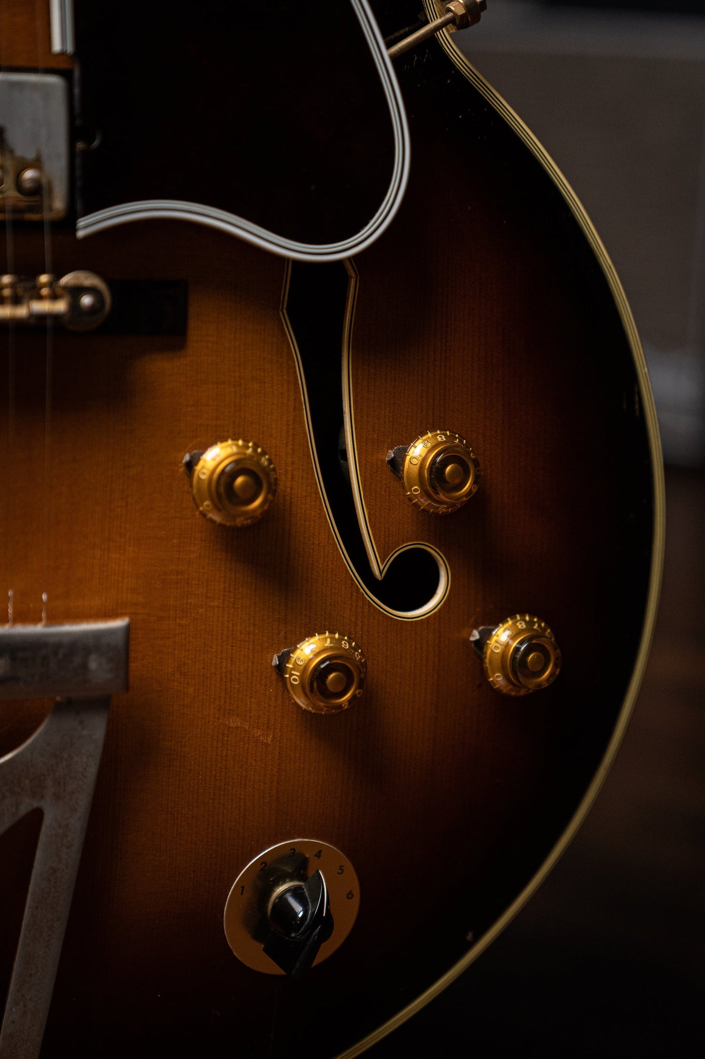 1961 Gibson Super 400 CES with Factory Varitone Stereo Electric Guitar - Sunburst ( GAVE BACK )