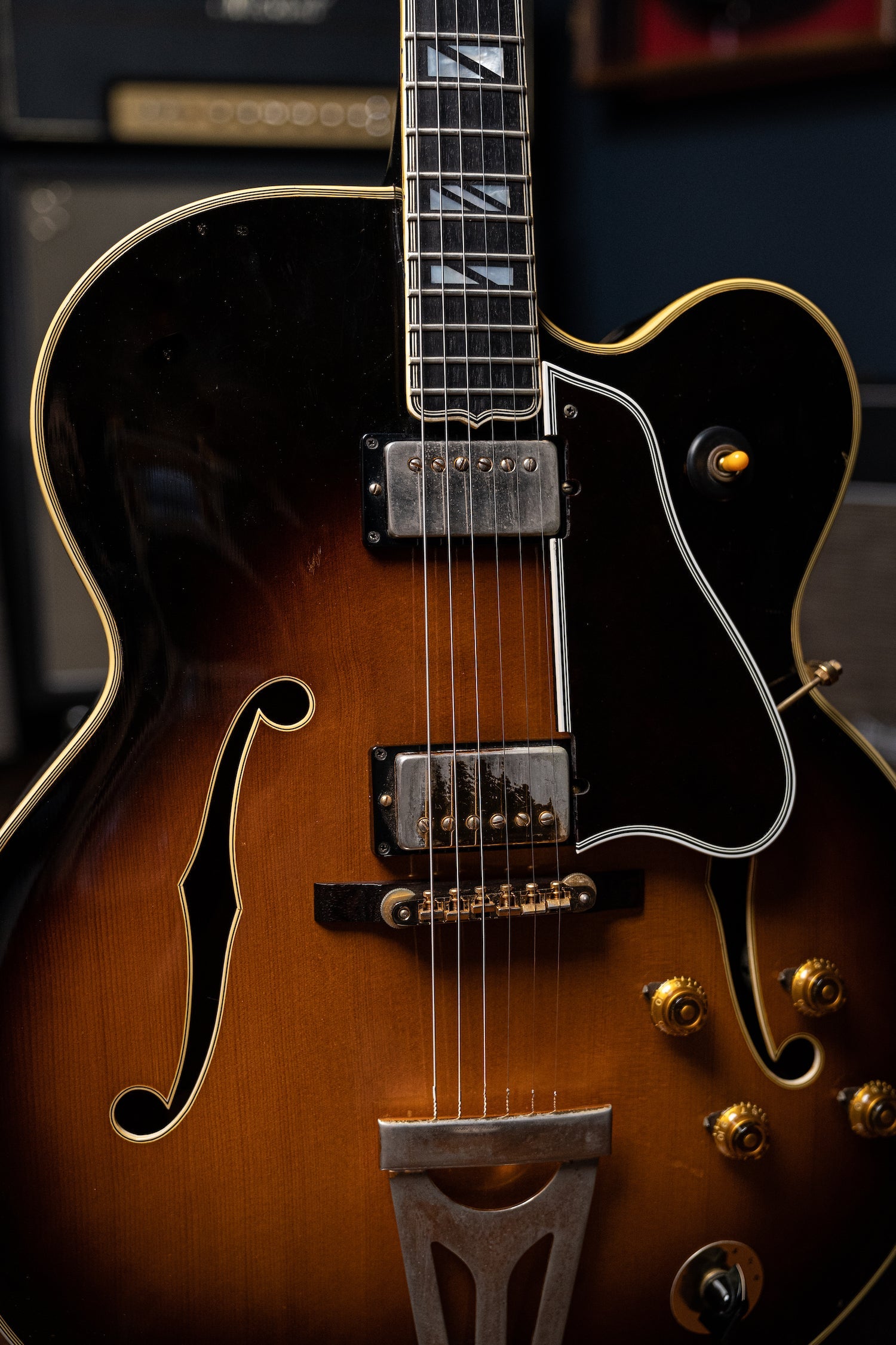 1961 Gibson Super 400 CES with Factory Varitone Stereo Electric Guitar - Sunburst ( GAVE BACK )