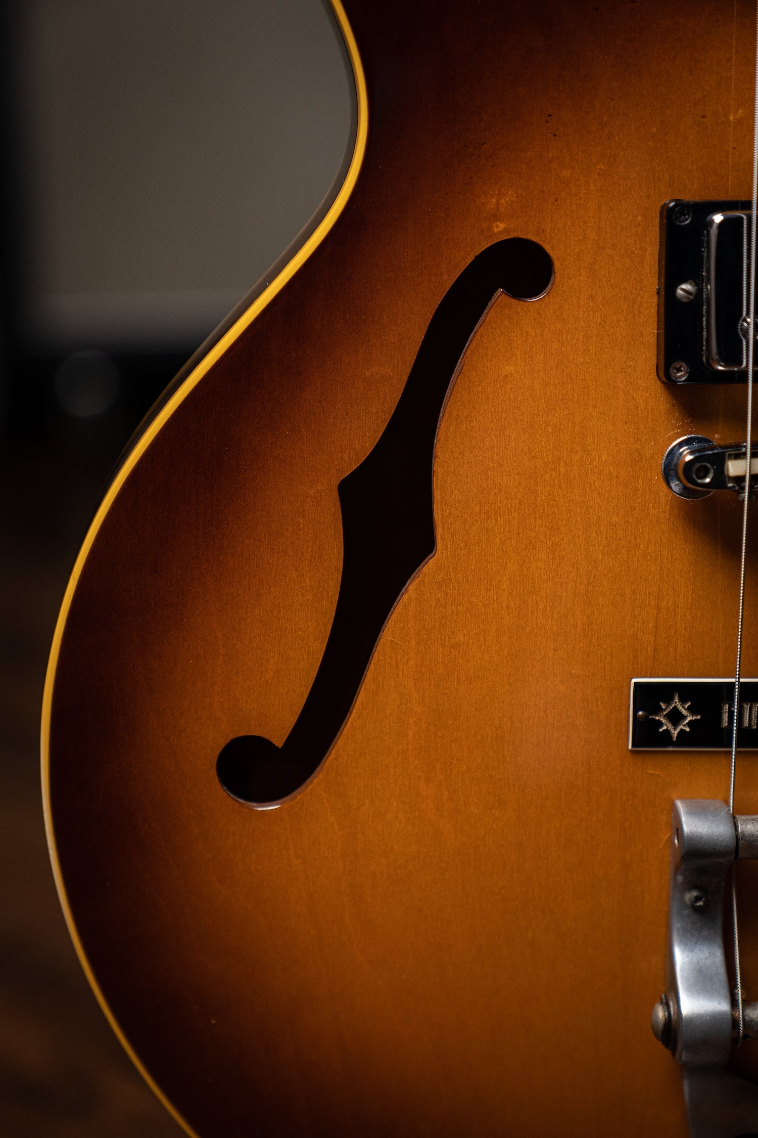 1967 Gibson ES-335 "Custom Made" with Factory Bigsby Electric Guitar - Sunburst