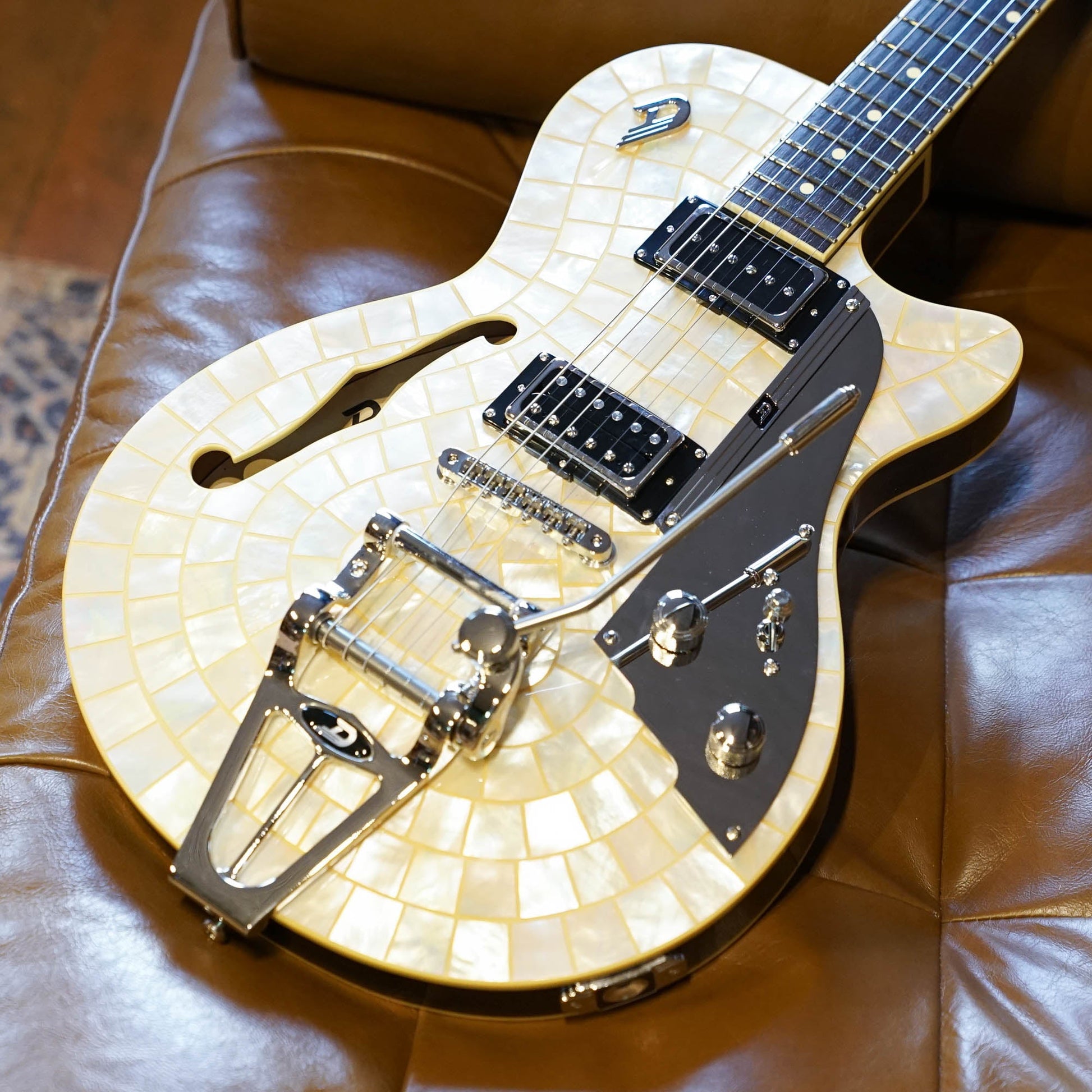 Duesenberg Starplayer TV Ice Pearl