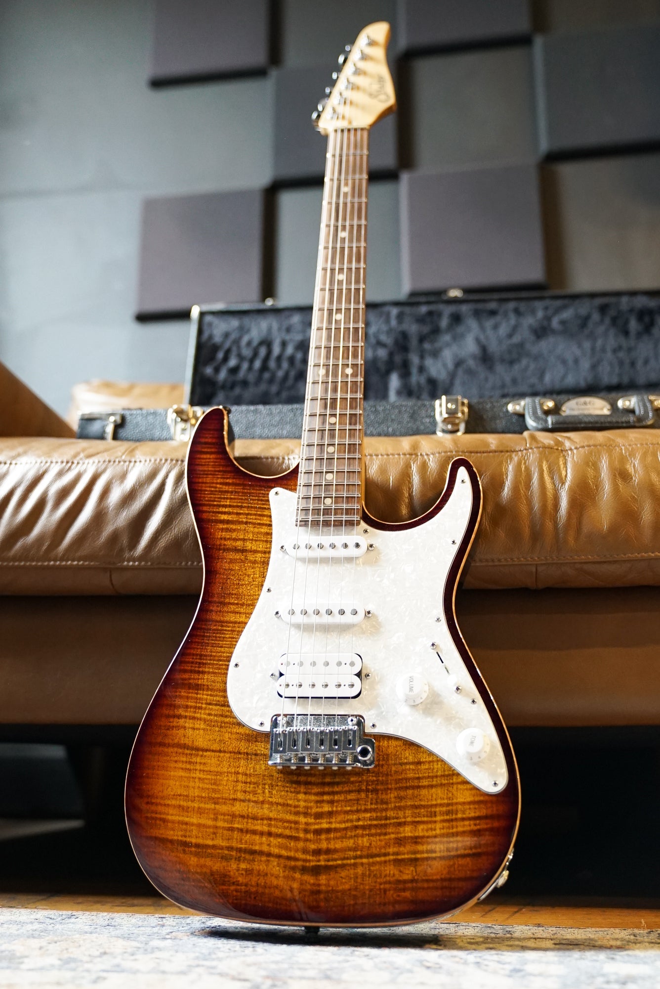 Pre-Owned Suhr Standard Bengal Burst in case