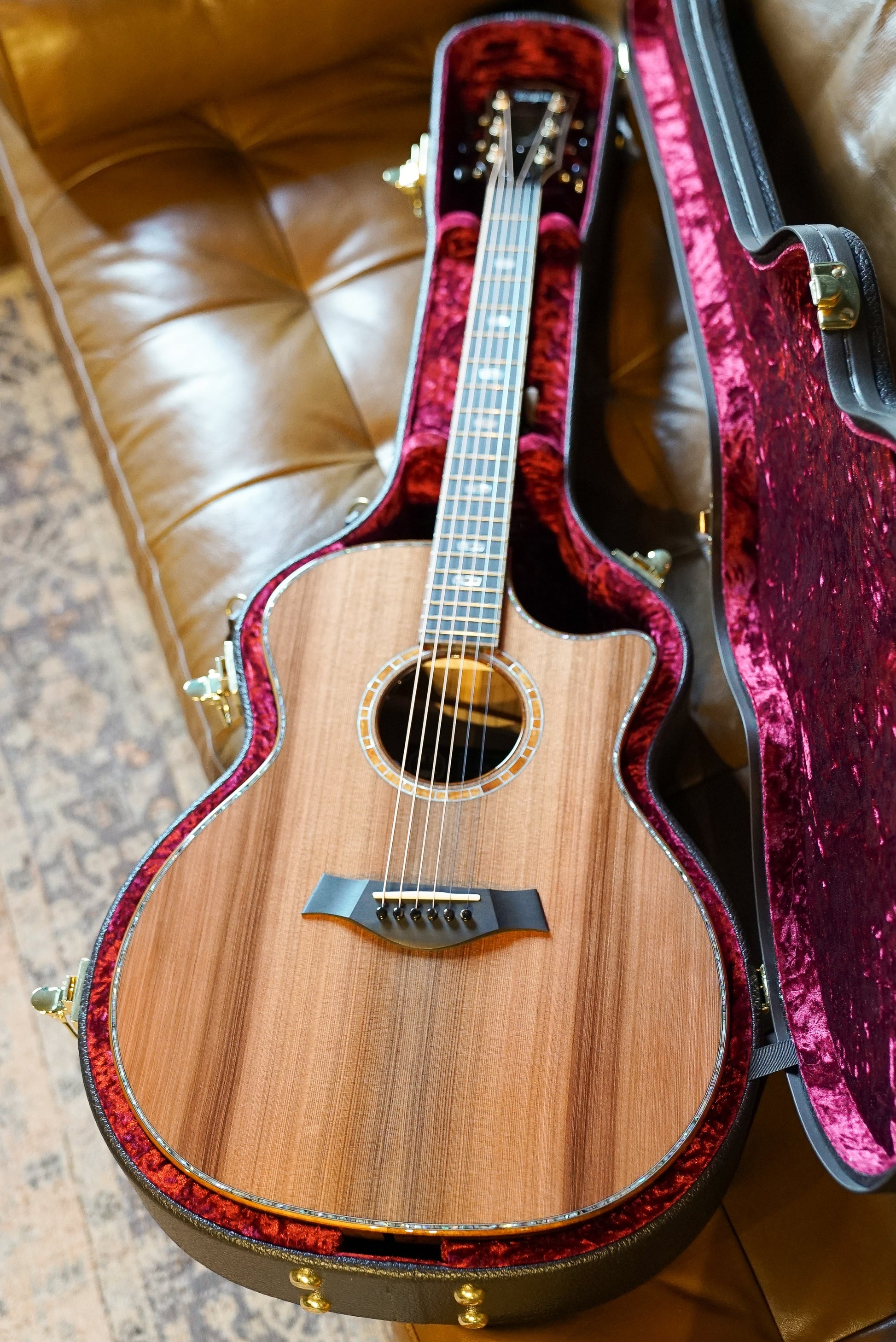 Taylor Custom Shop C14CE B6028 Custom GA, Catch Custom #28