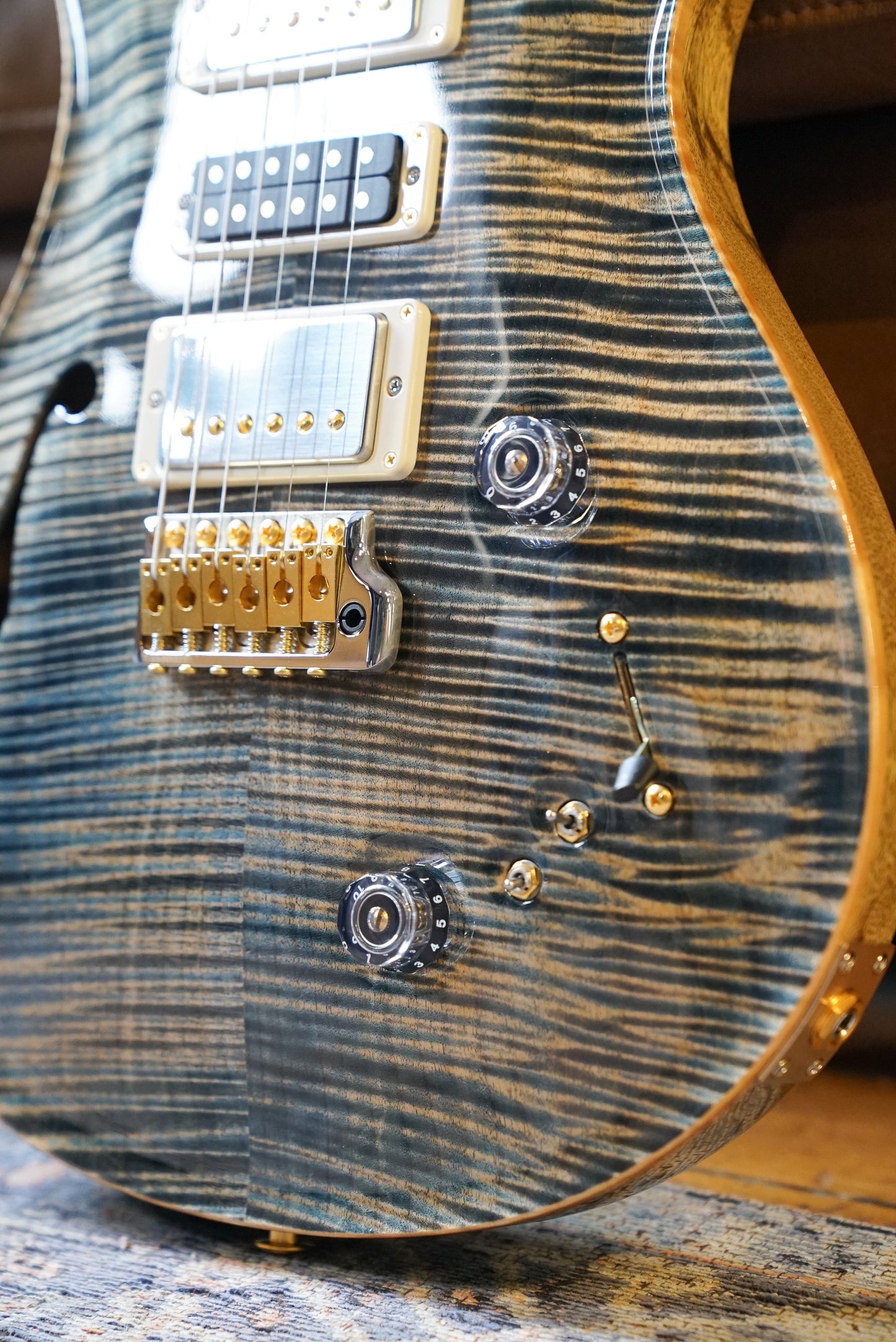 PRS 40th Anniversary Special Semi-Hollow, Faded Whale Blue with Natural Back