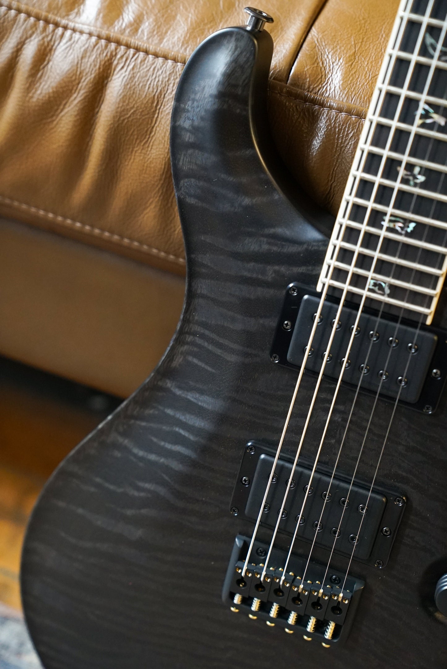 PRS Mark Holcomb Signature, Grey Black With Stained Binding