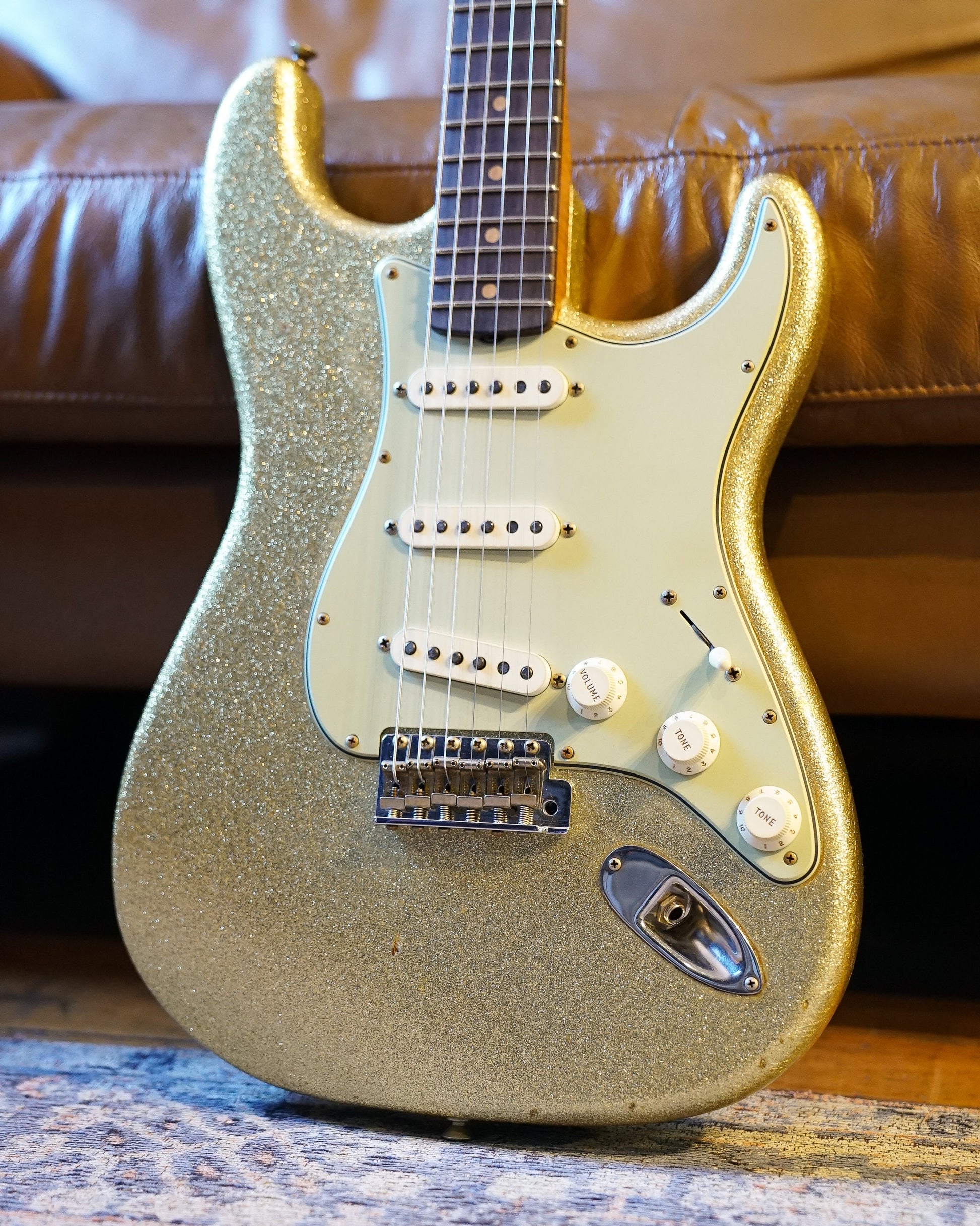 Fender Custom Shop '60 Paulownia Stratocaster Journeyman Relic Master Built by Greg Fessler, Gold Sparkle / 3A Roasted Flame Maple Neck